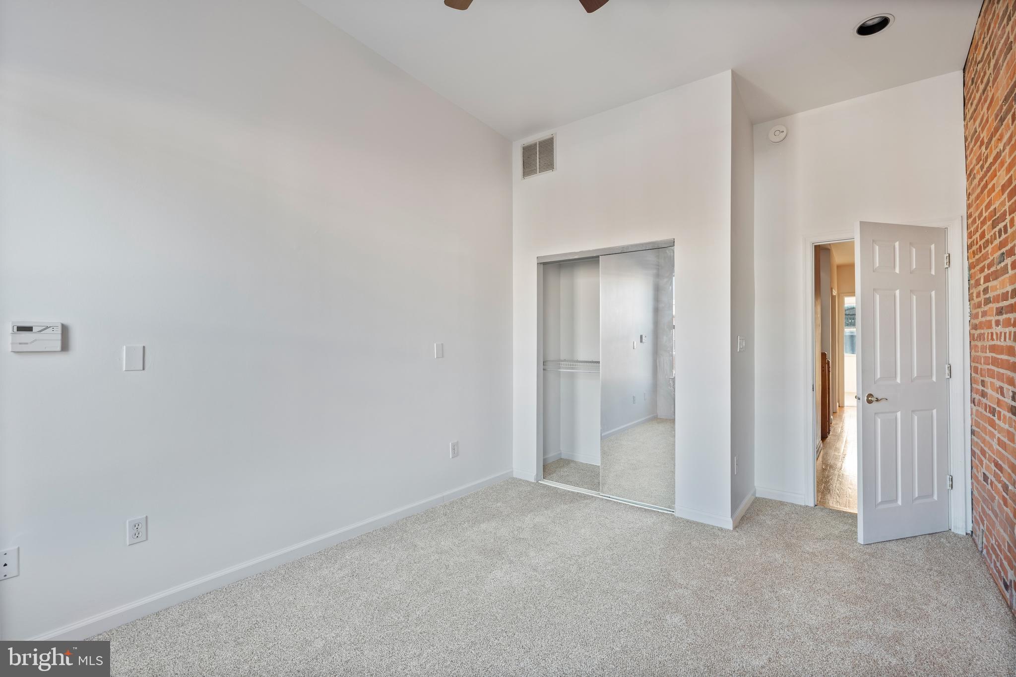 RIVERSIDE - Residential