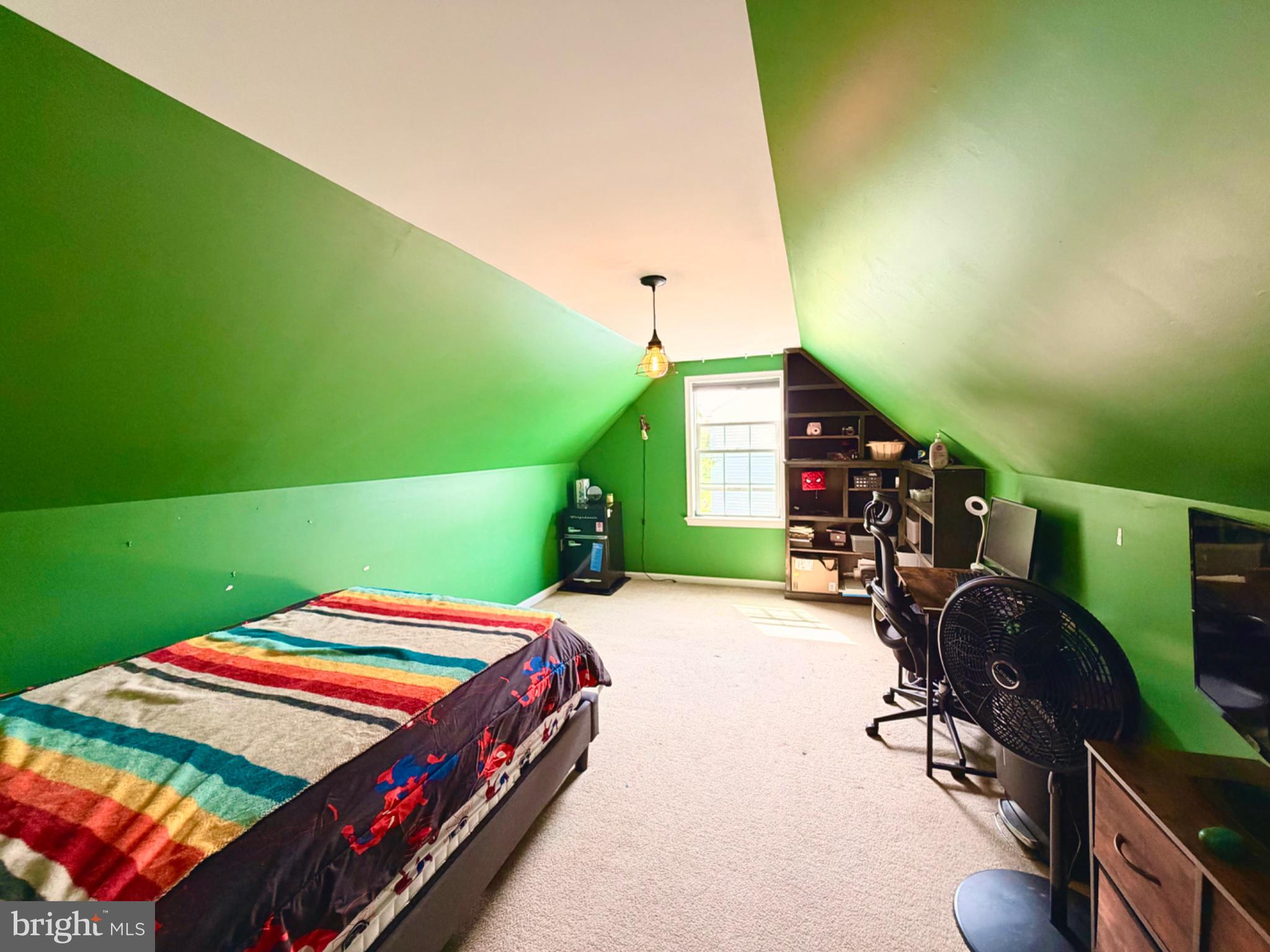 SOUTH LONDONDERRY - Residential