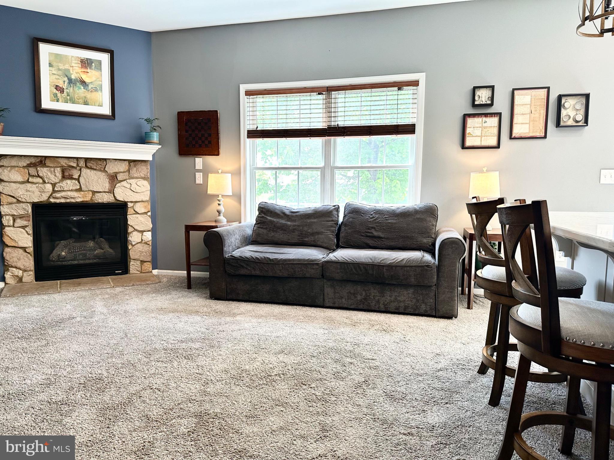 14 MANOR CIR