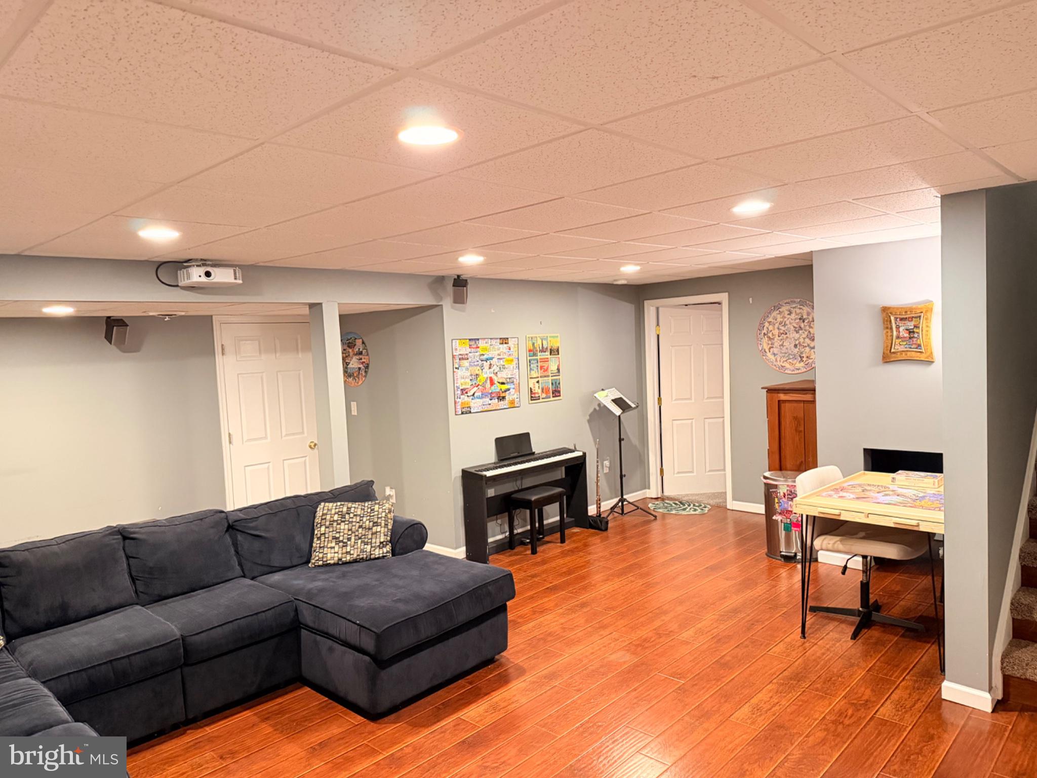 SOUTH LONDONDERRY - Residential