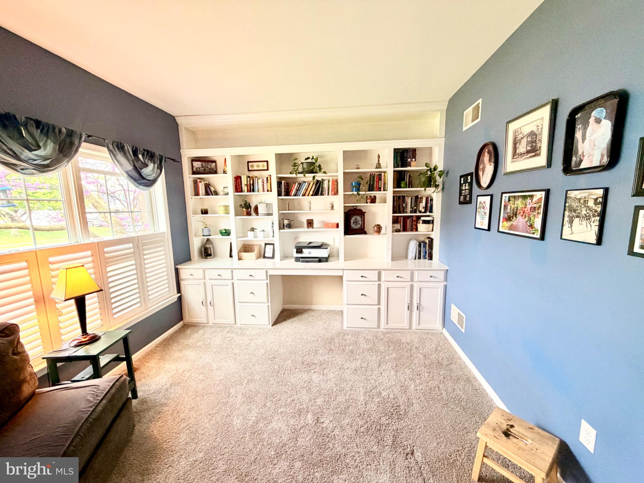 SOUTH LONDONDERRY - Residential