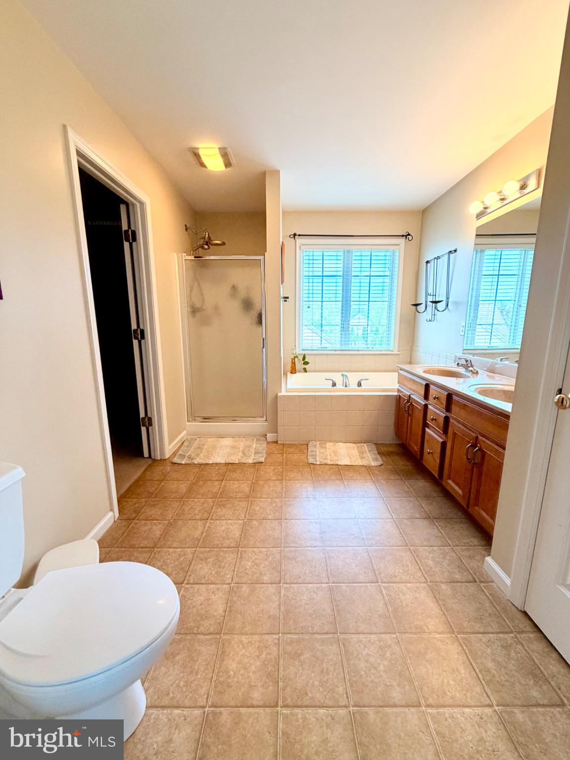 SOUTH LONDONDERRY - Residential