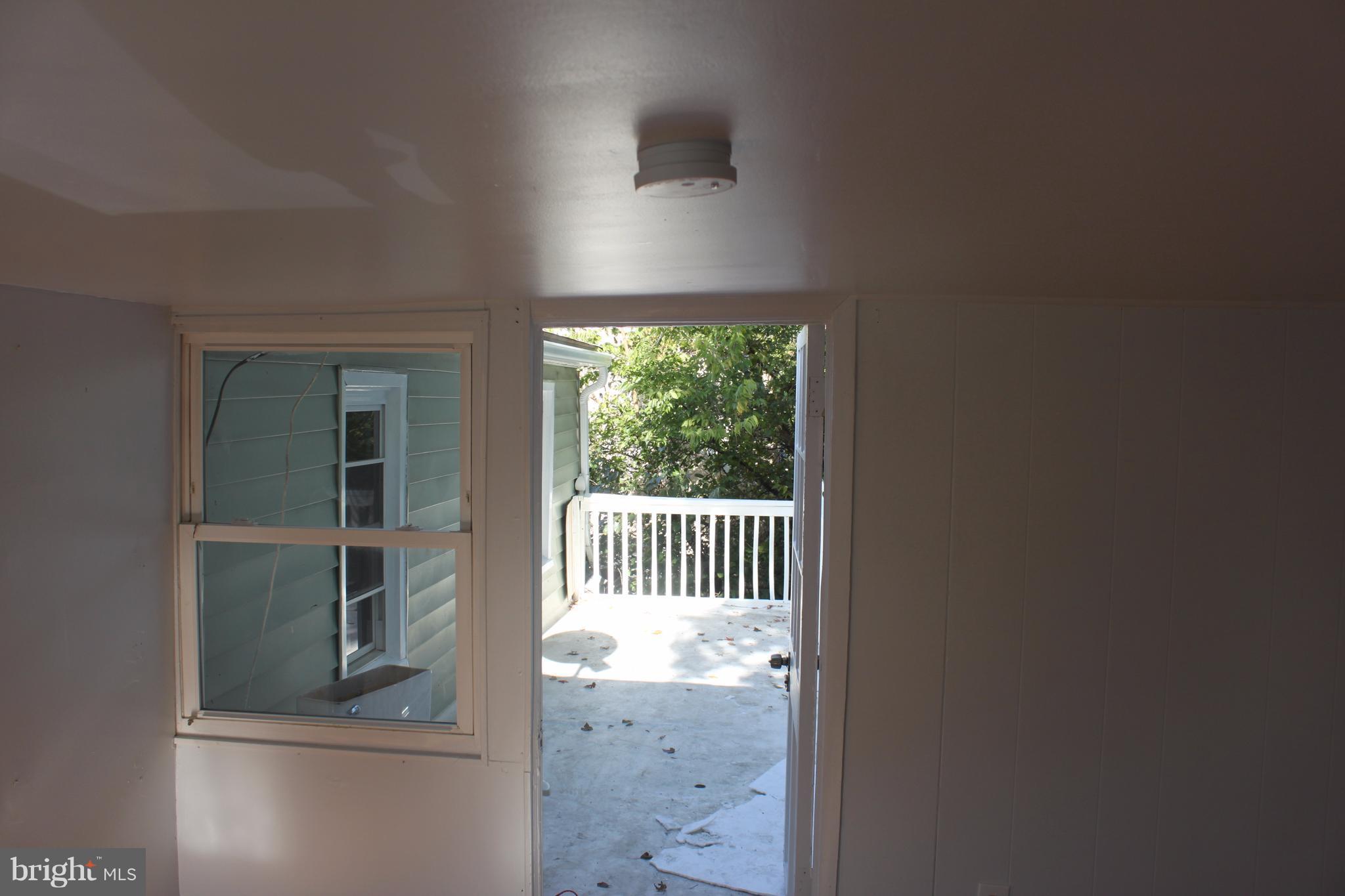 AIRPORT - Residential Lease