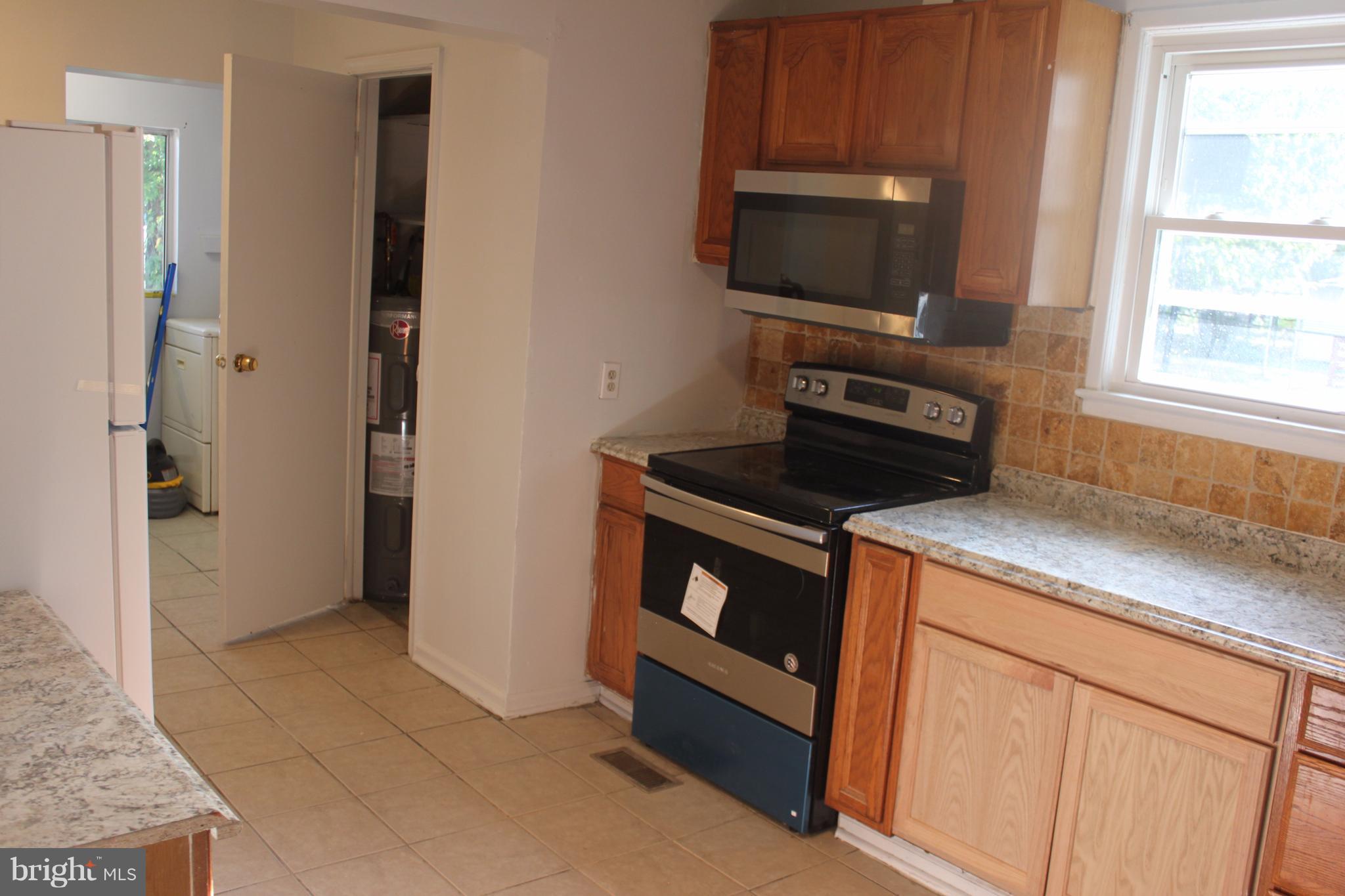 AIRPORT - Residential Lease