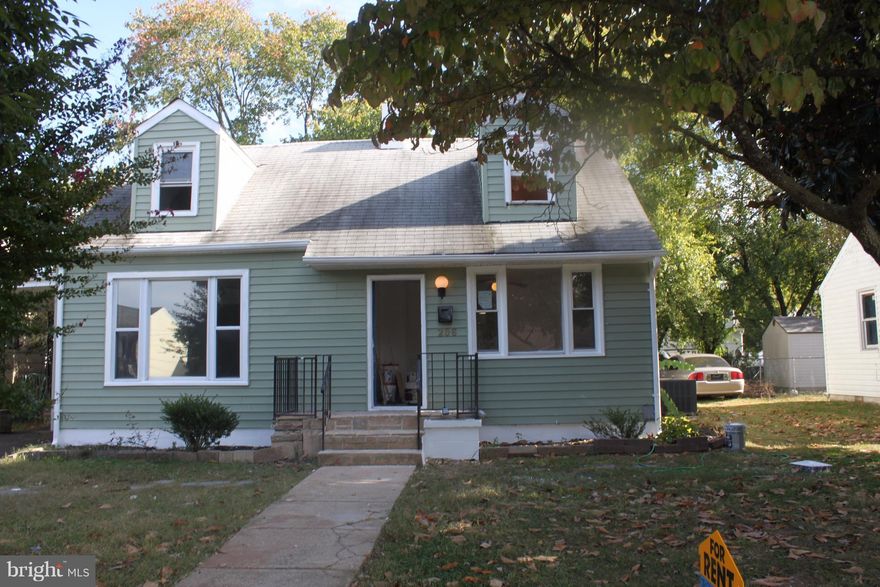 Cape Cod close to Down town Fredericksburg VRE. Totally renovated Kitchen, New AC unit and kitchen appliances are new including water heater. Washer drier hooked up. Hardwood floors. Close to shopping, restaurants, community pool and soccer fields. Carport and fenced backyard. Don't miss it. Rent to own opportunity.