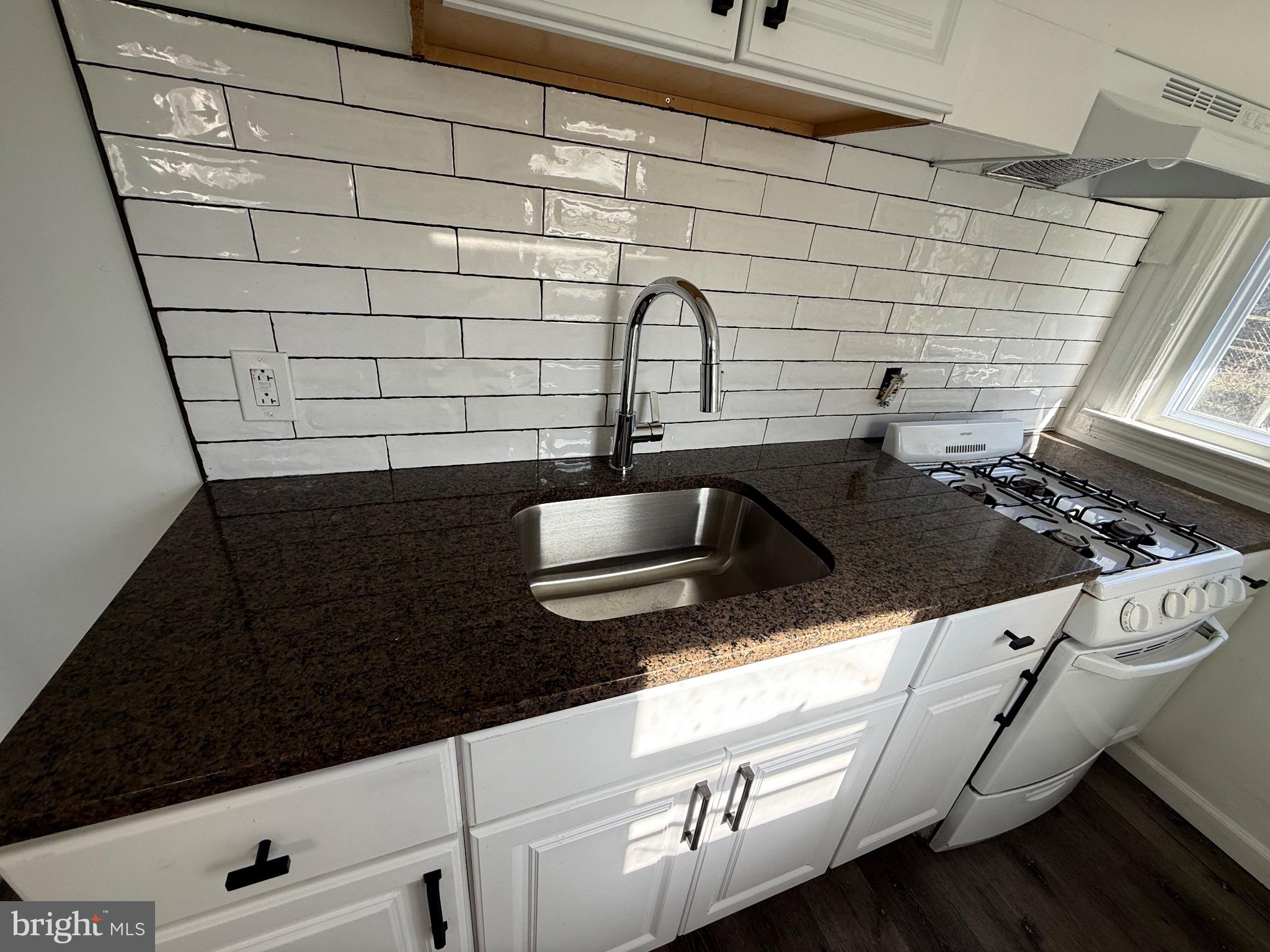 41 N KEYSTONE AVENUE