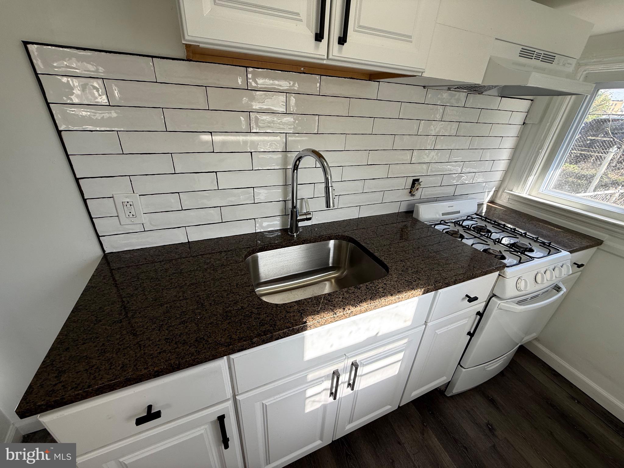 41 N KEYSTONE AVENUE