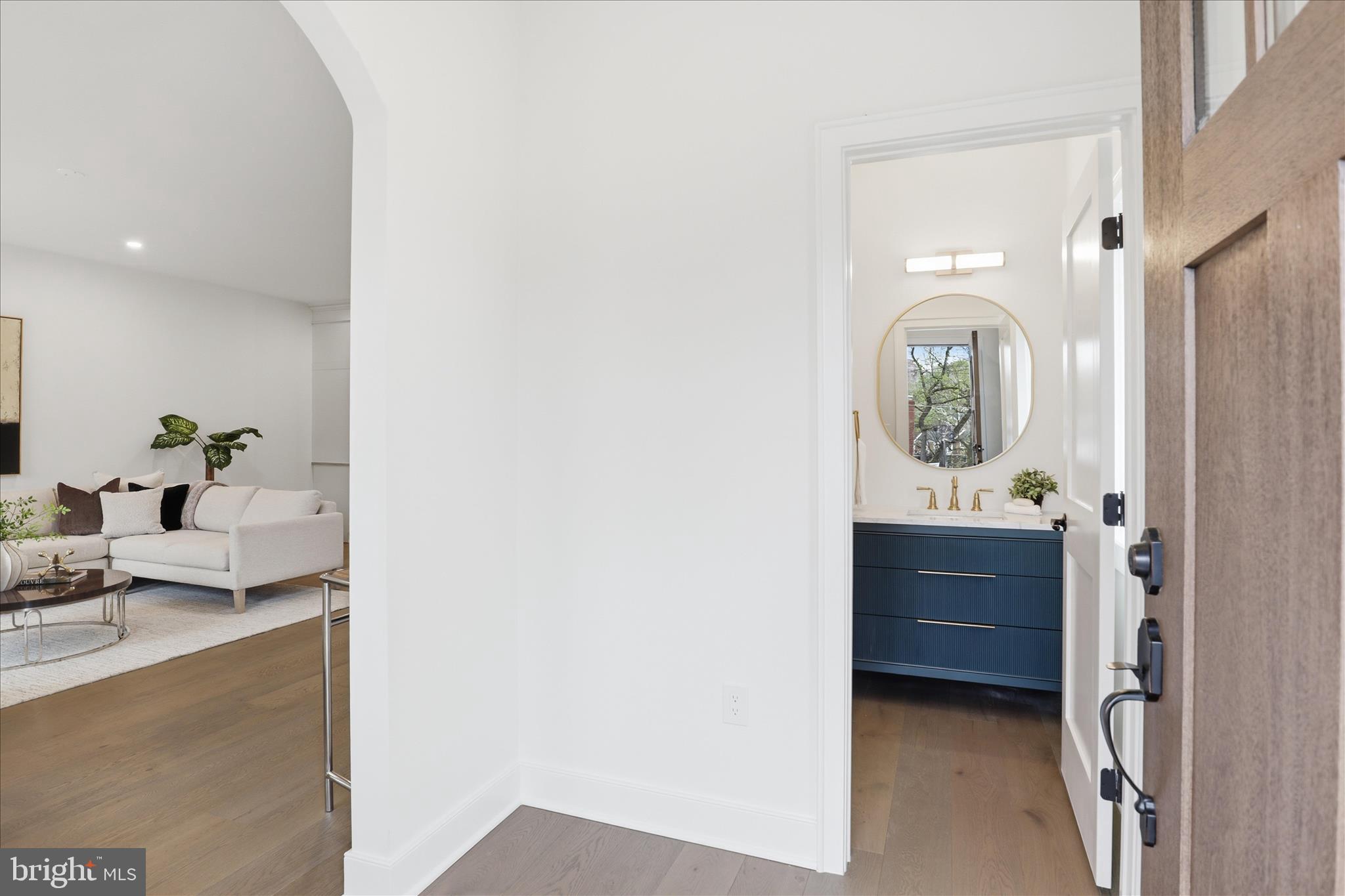 CLAREMONT - Residential