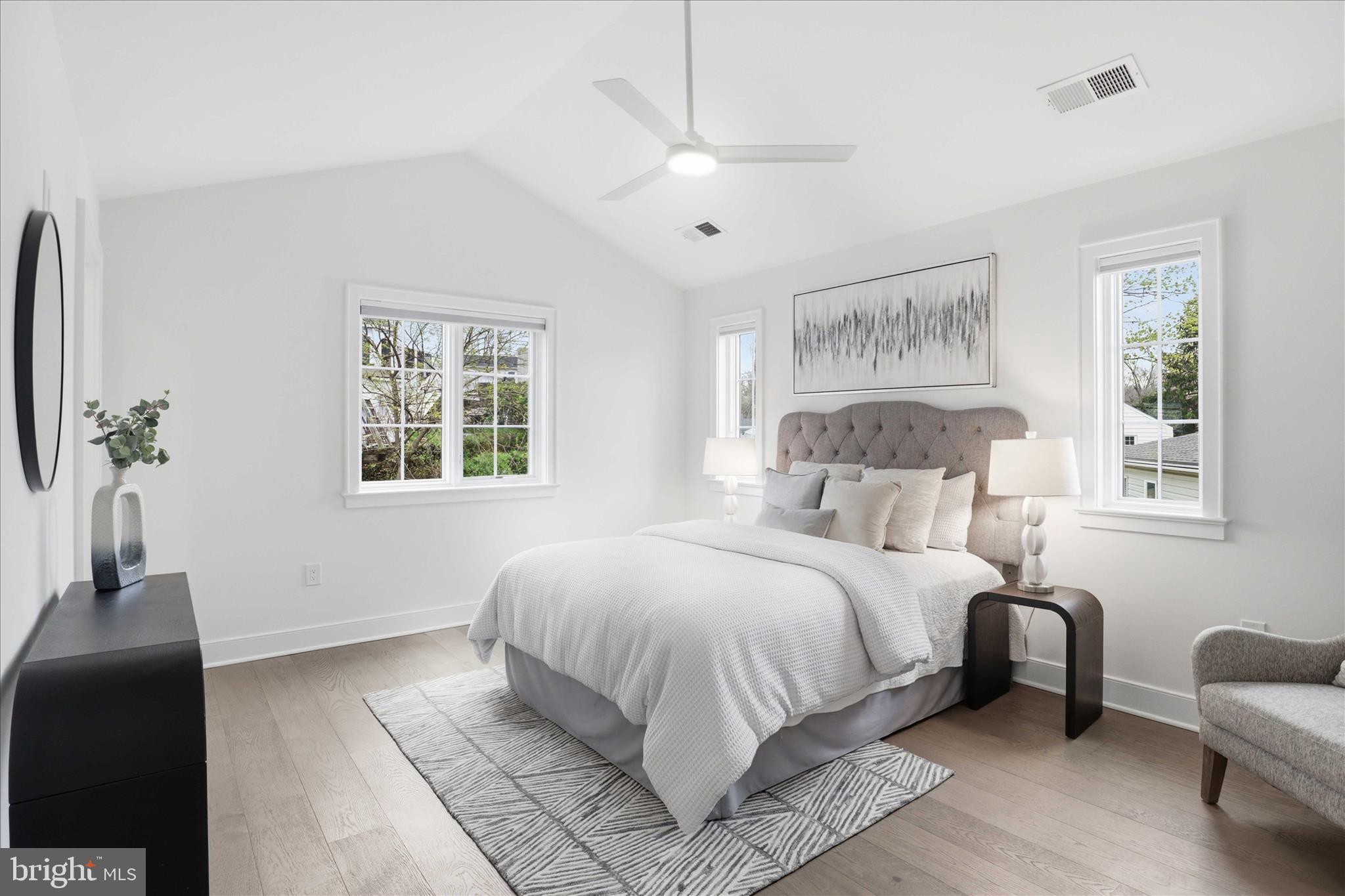 CLAREMONT - Residential