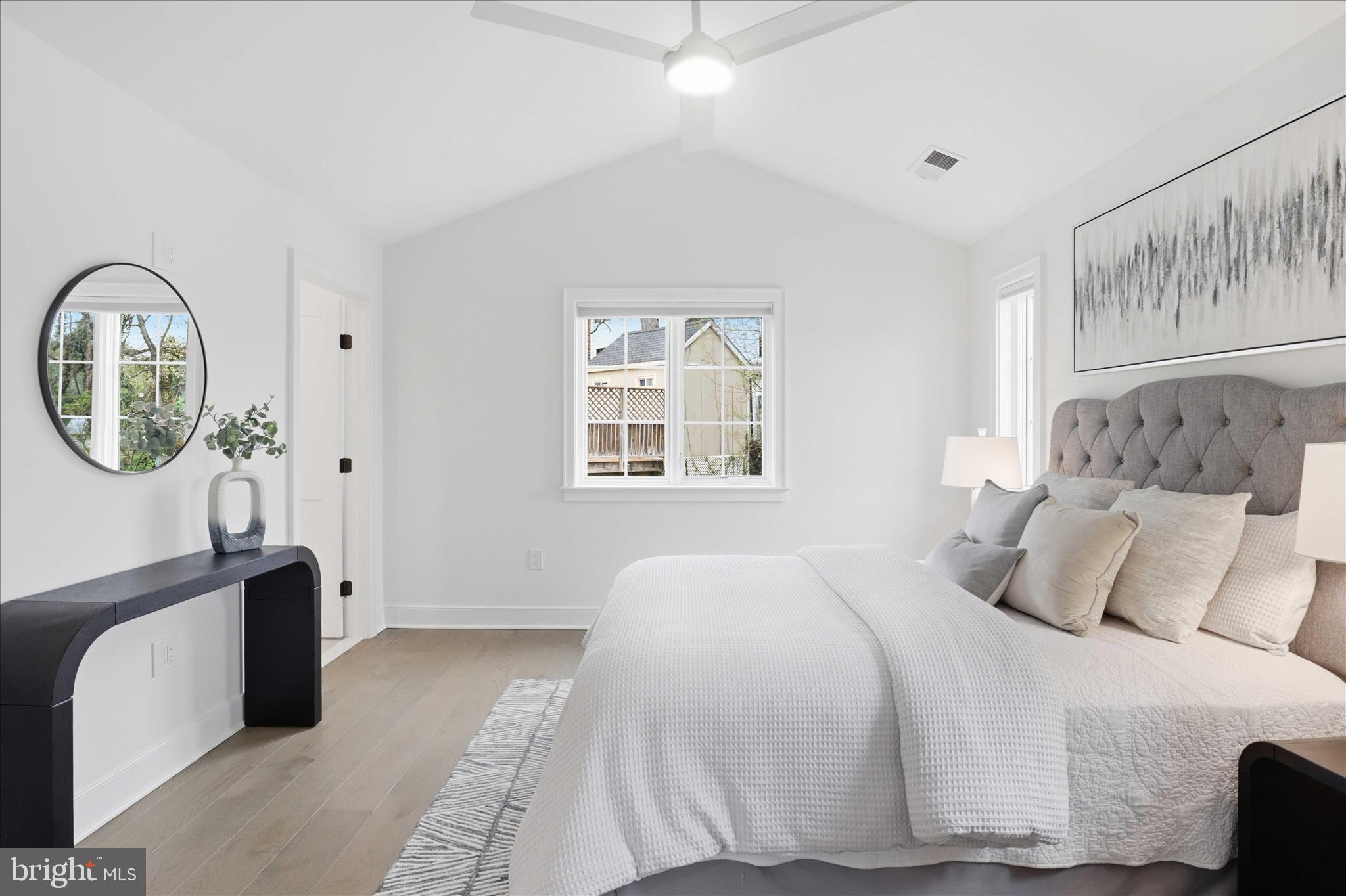 CLAREMONT - Residential