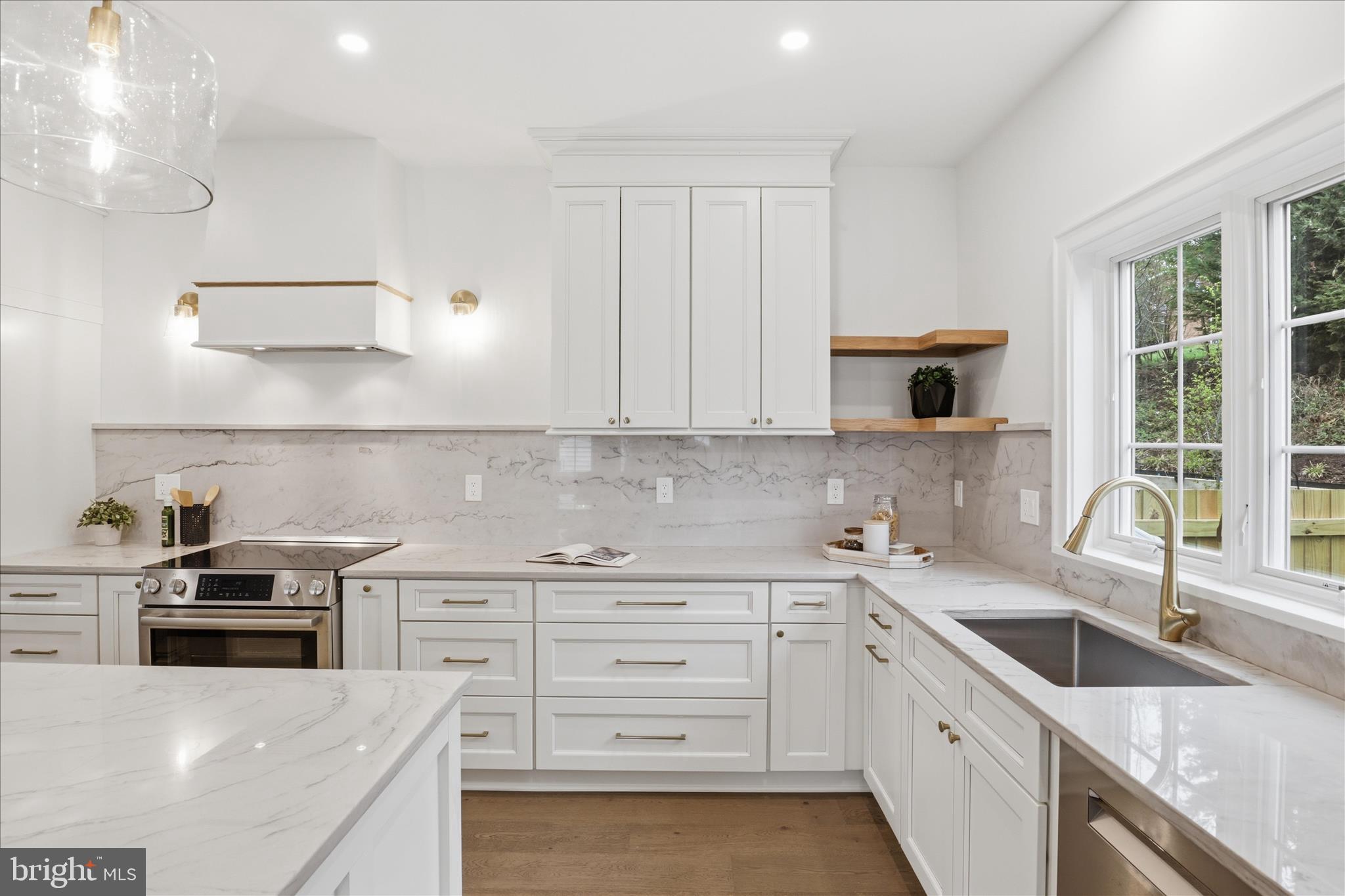 CLAREMONT - Residential