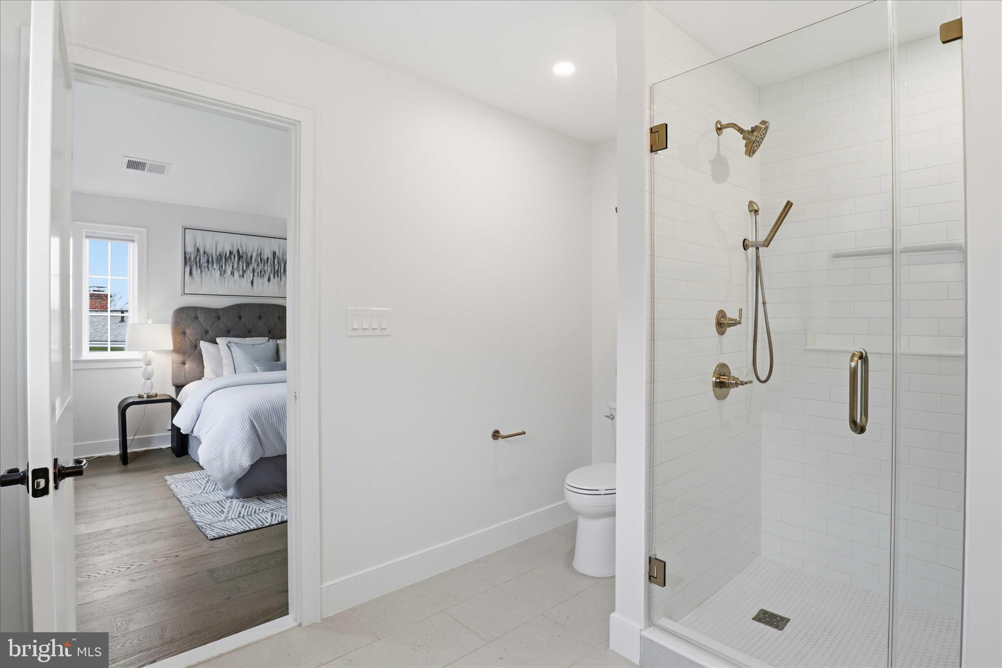 CLAREMONT - Residential