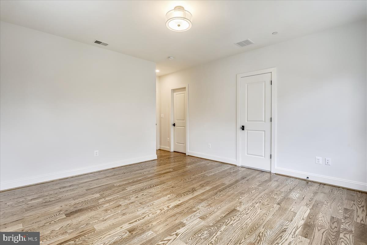 OAKWOOD KNOLLS - Residential
