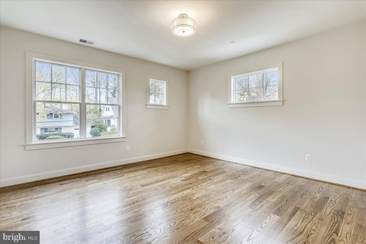 OAKWOOD KNOLLS - Residential