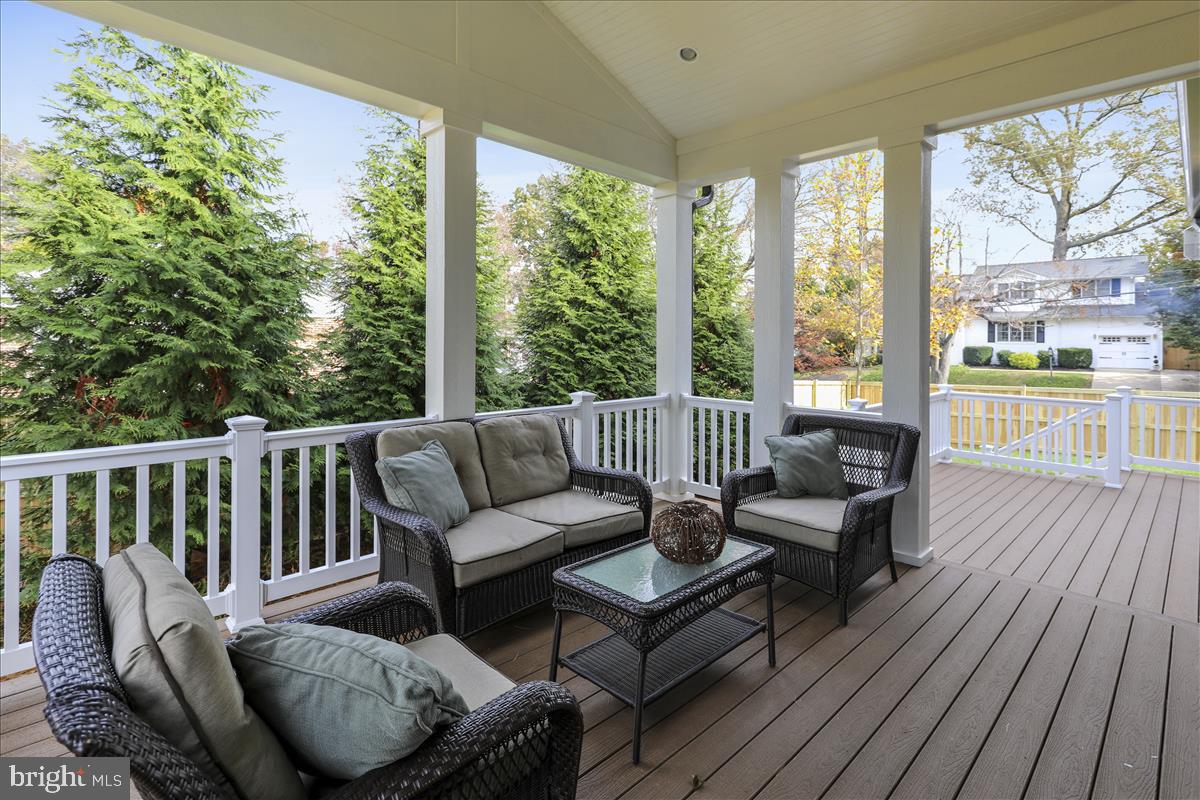 OAKWOOD KNOLLS - Residential