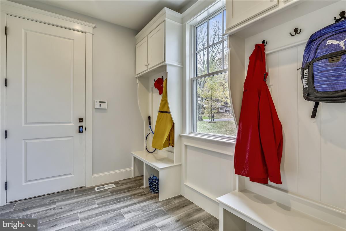 OAKWOOD KNOLLS - Residential