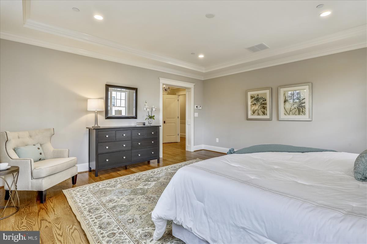 OAKWOOD KNOLLS - Residential