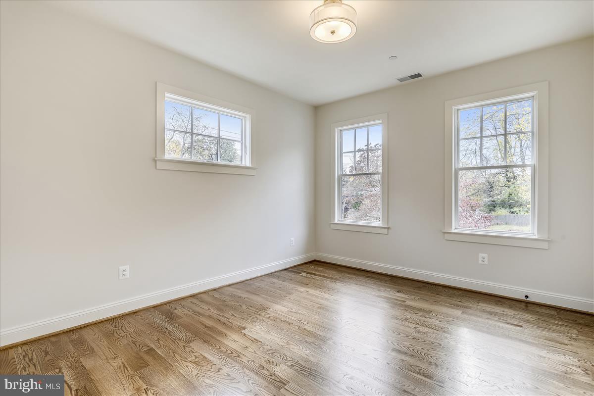 OAKWOOD KNOLLS - Residential