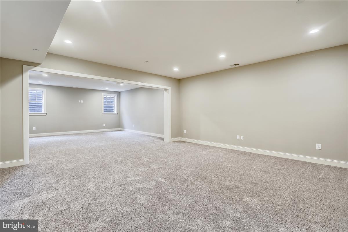 OAKWOOD KNOLLS - Residential