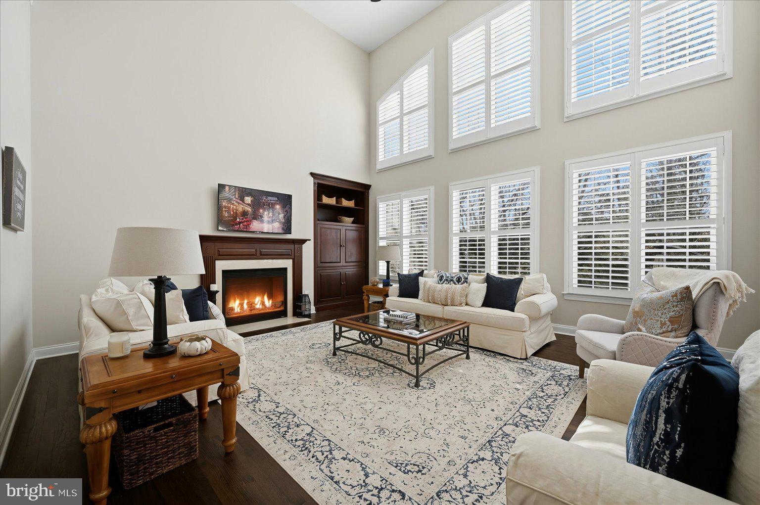 LANSDOWNE ON THE POTOMAC - Residential