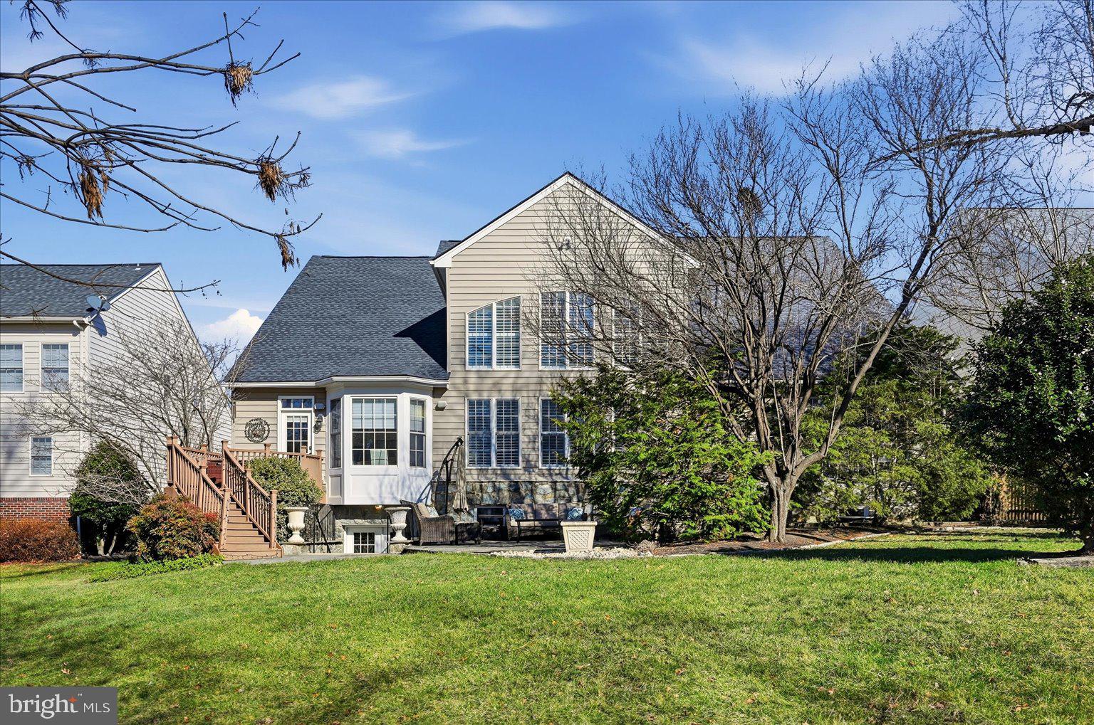 LANSDOWNE ON THE POTOMAC - Residential