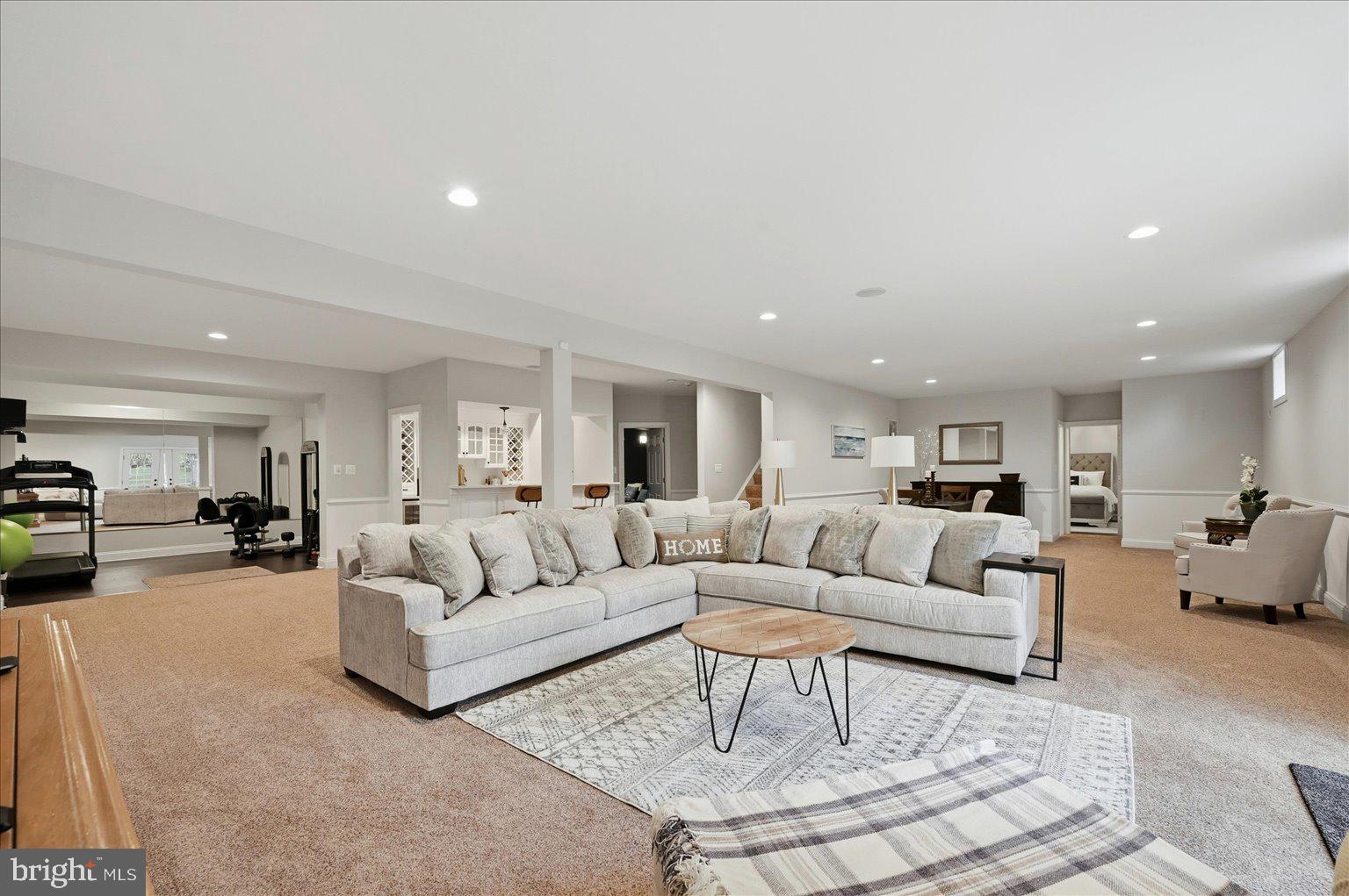 LANSDOWNE ON THE POTOMAC - Residential