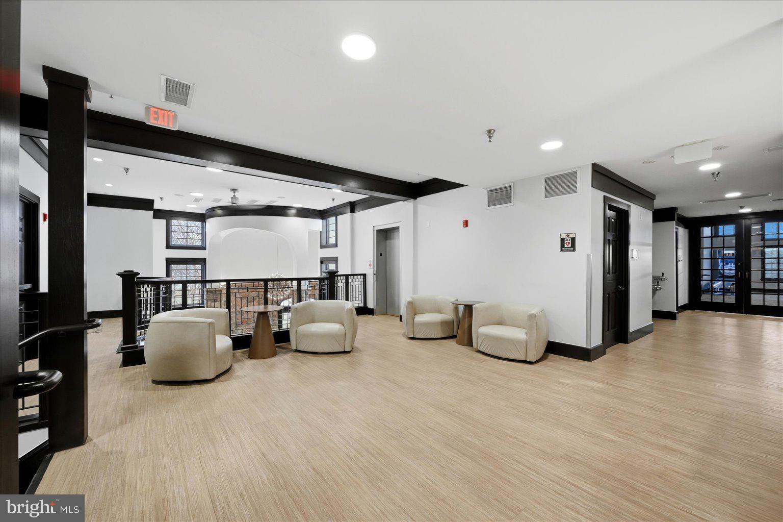 LANSDOWNE ON THE POTOMAC - Residential