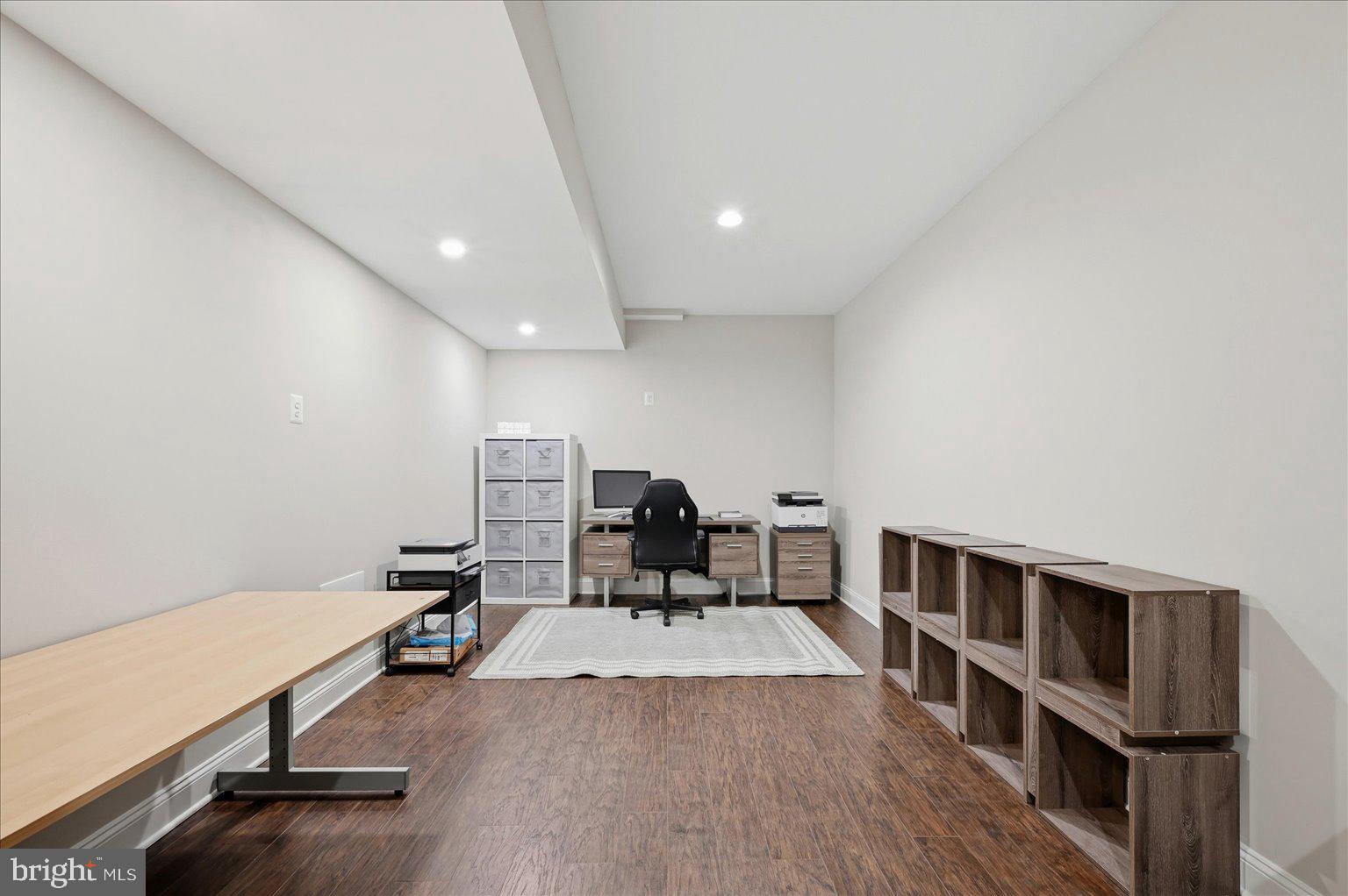 LANSDOWNE ON THE POTOMAC - Residential