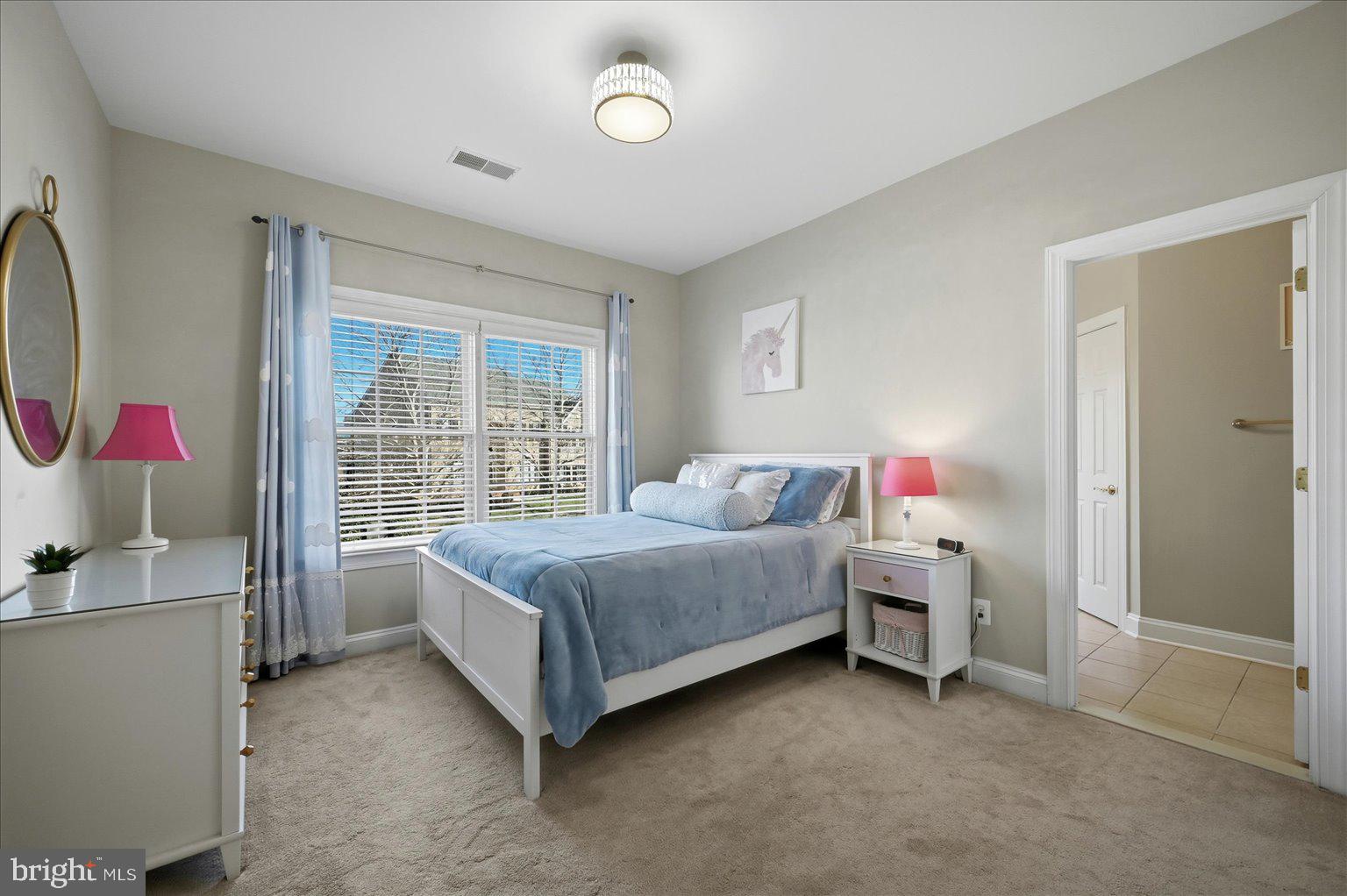 LANSDOWNE ON THE POTOMAC - Residential