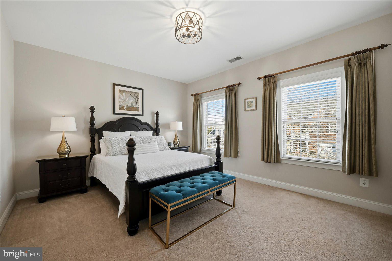 LANSDOWNE ON THE POTOMAC - Residential