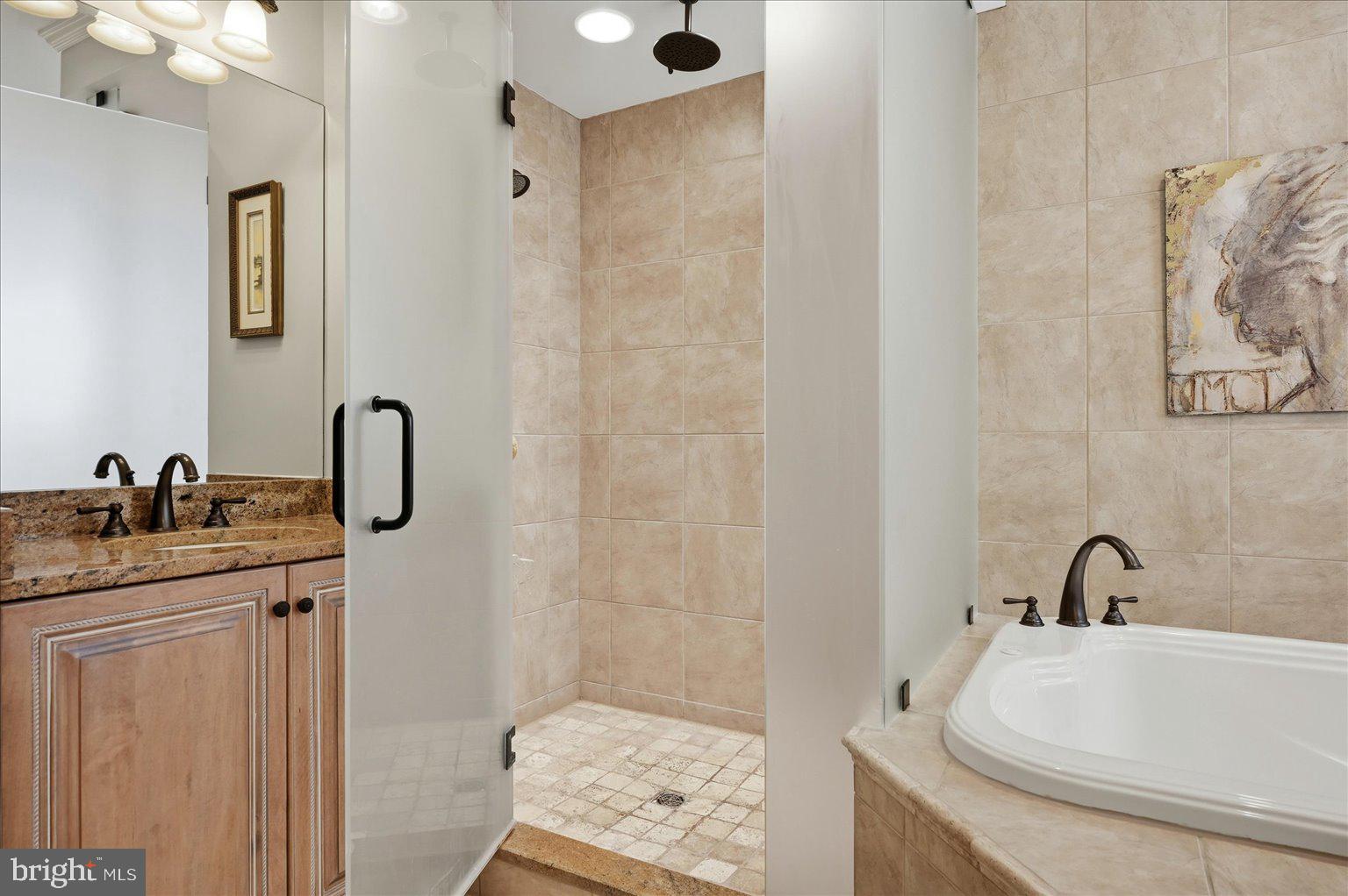 LANSDOWNE ON THE POTOMAC - Residential