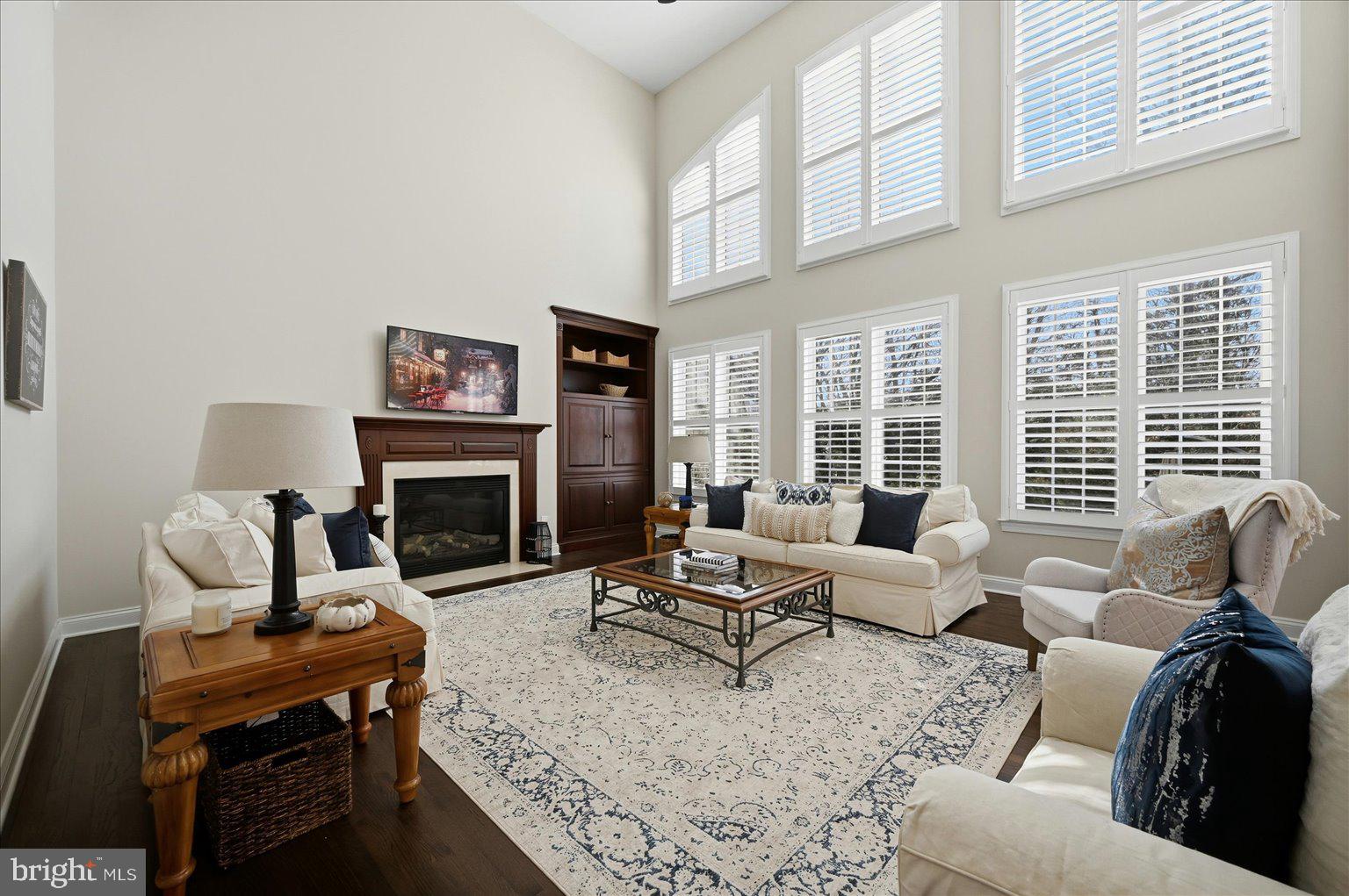 LANSDOWNE ON THE POTOMAC - Residential