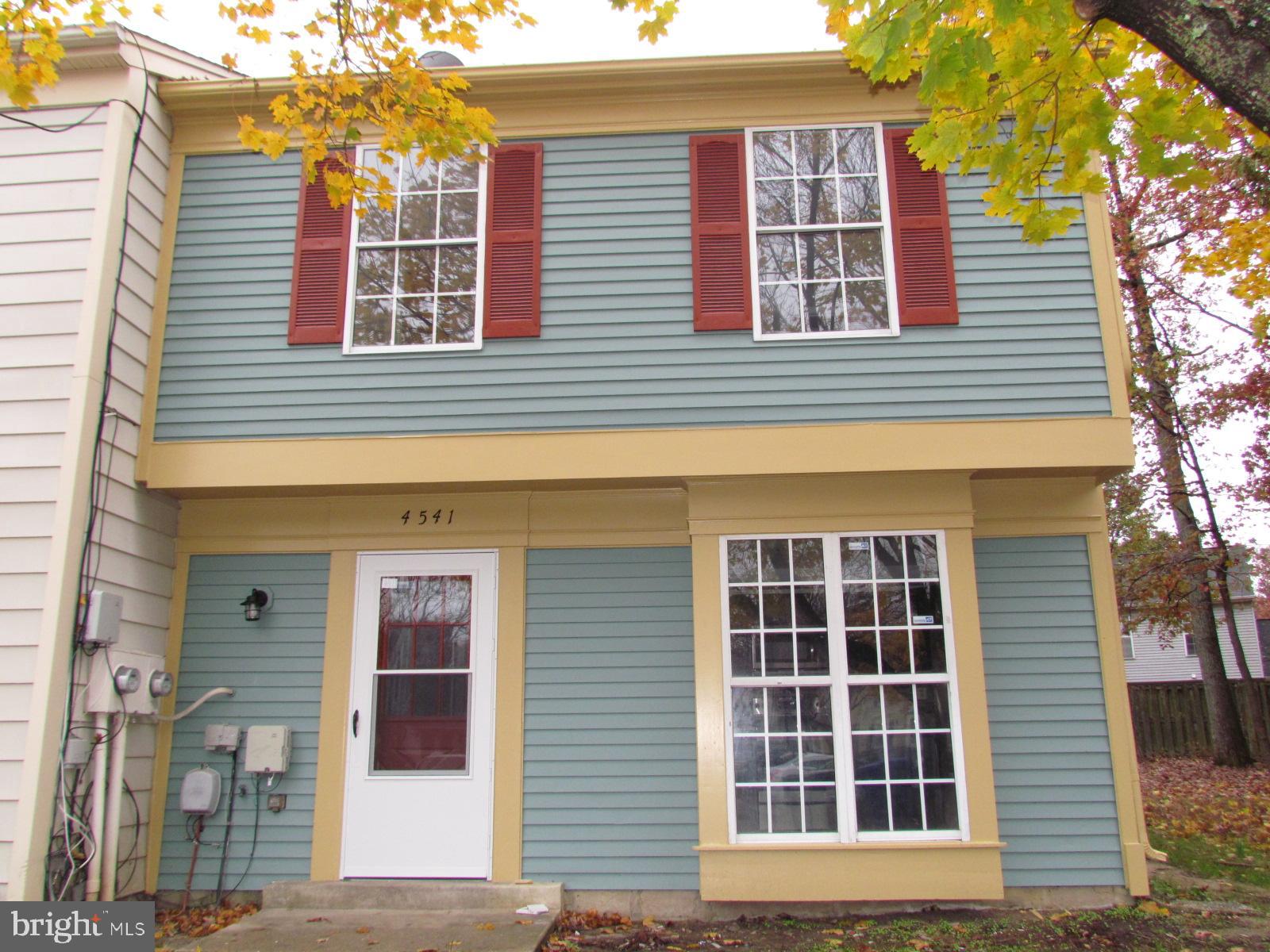 LANCASTER - Residential Lease