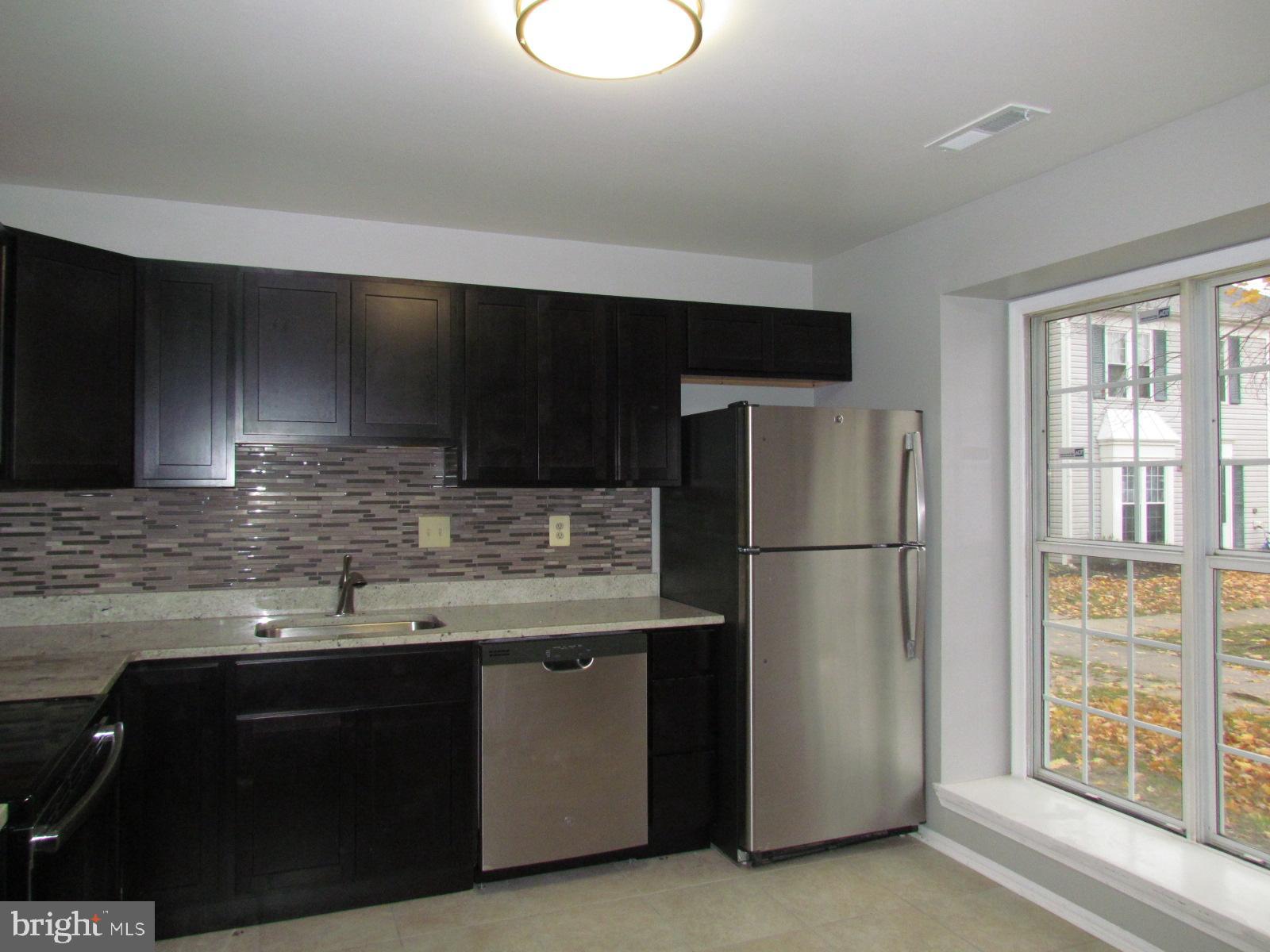 LANCASTER - Residential Lease