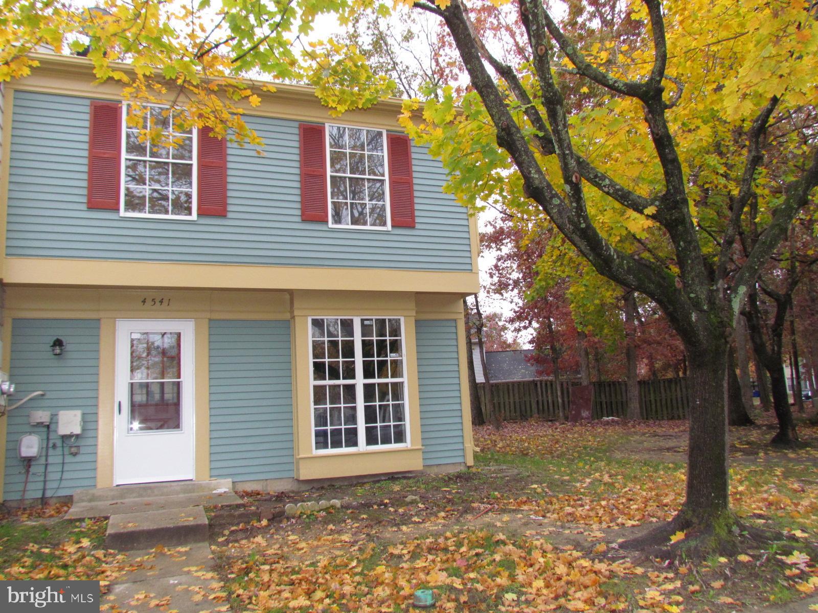 LANCASTER - Residential Lease