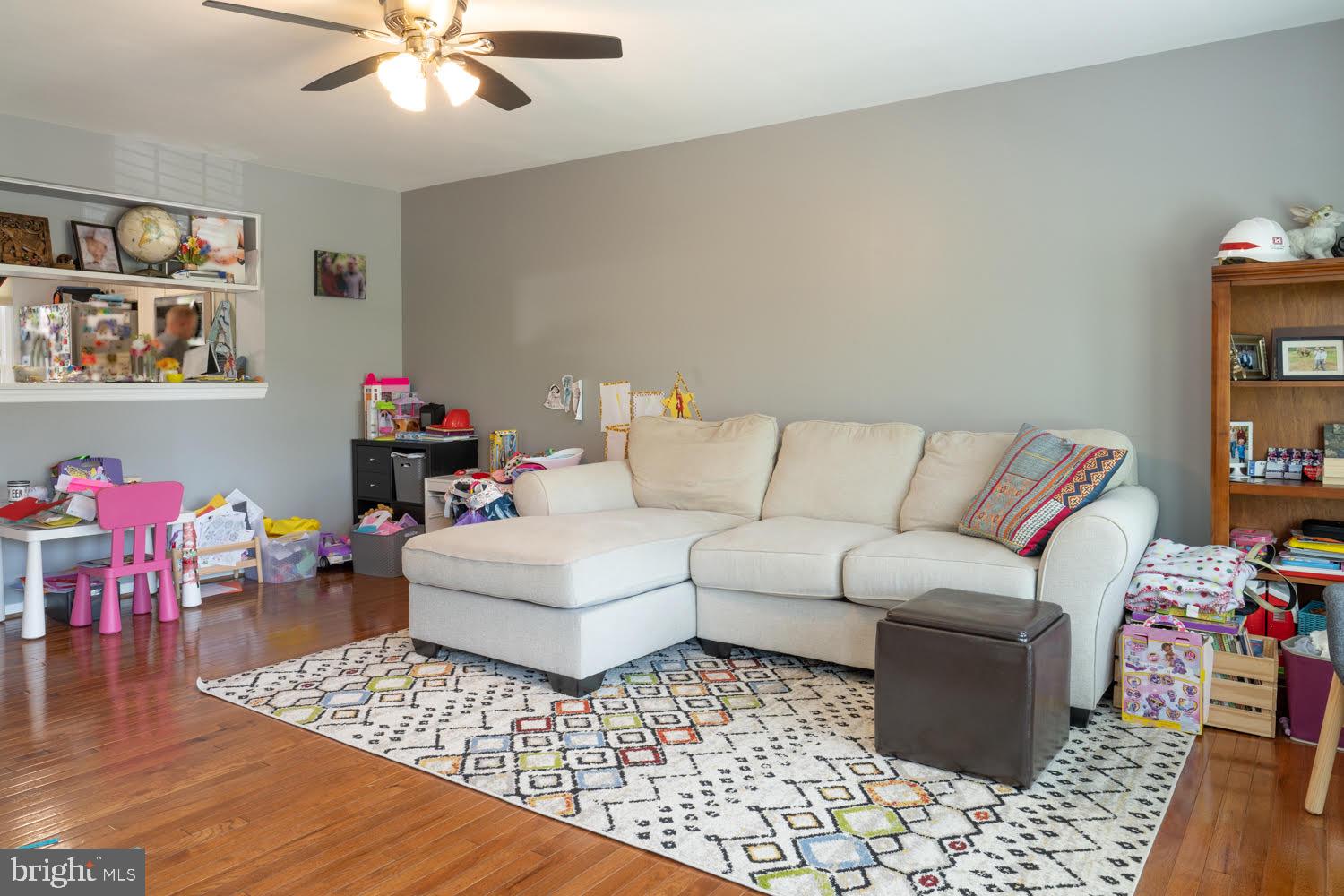 MANCHESTER LAKES - Residential Lease