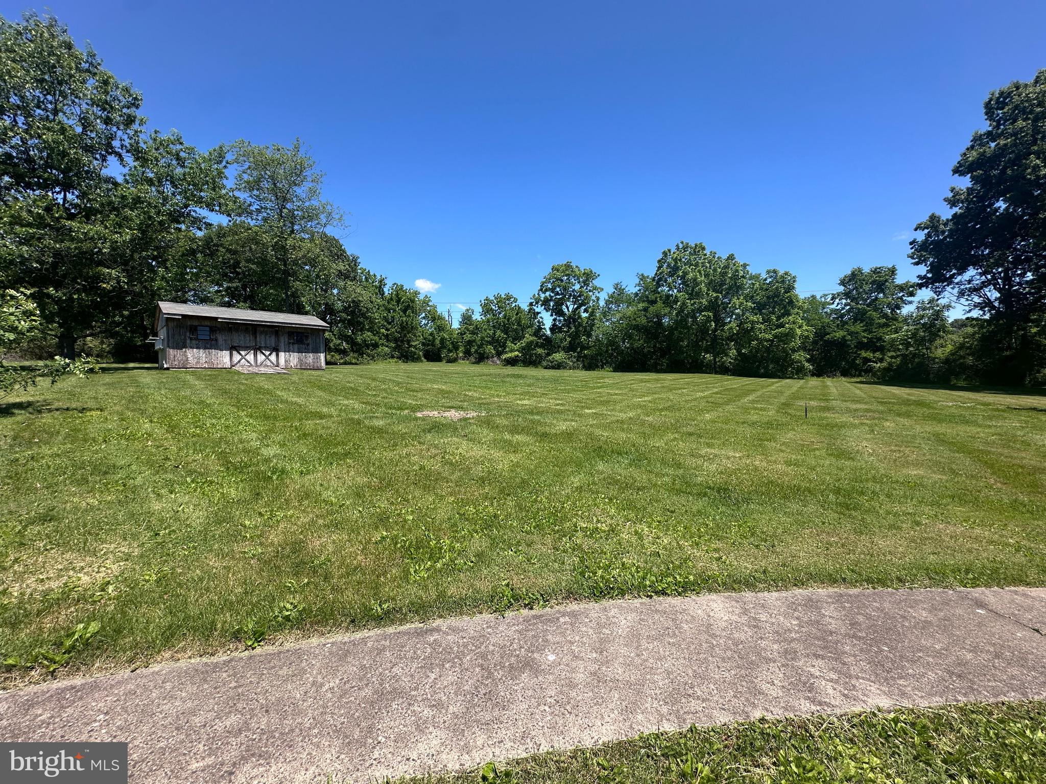 1316 HILLTOWN PIKE