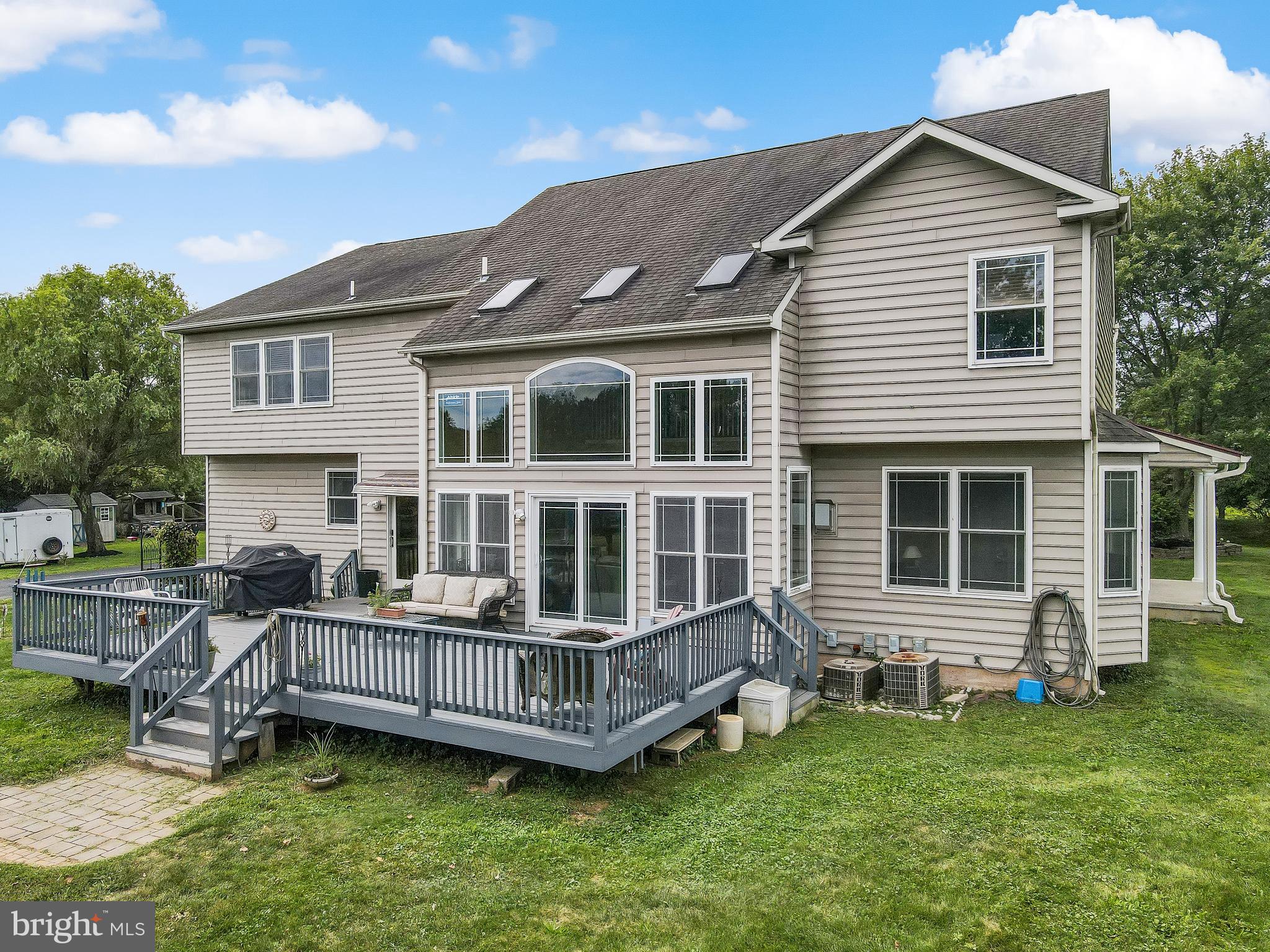 HARLEYSVILLE - Residential