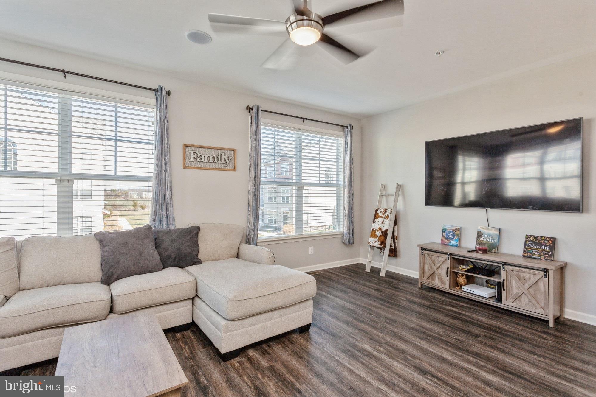 ELLENDALE - Residential