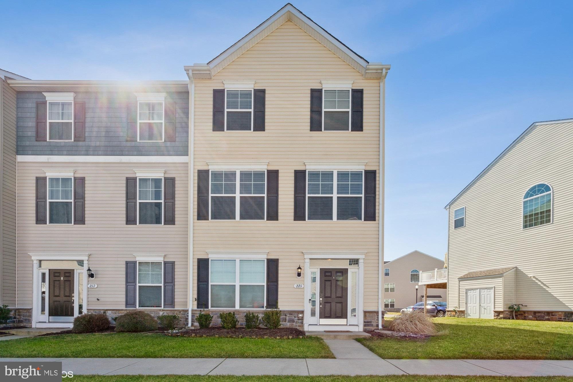 ELLENDALE - Residential