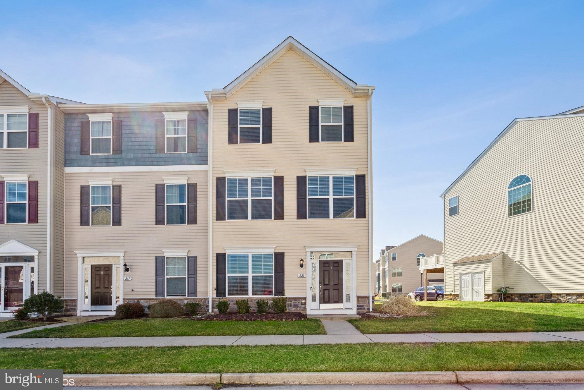 ELLENDALE - Residential