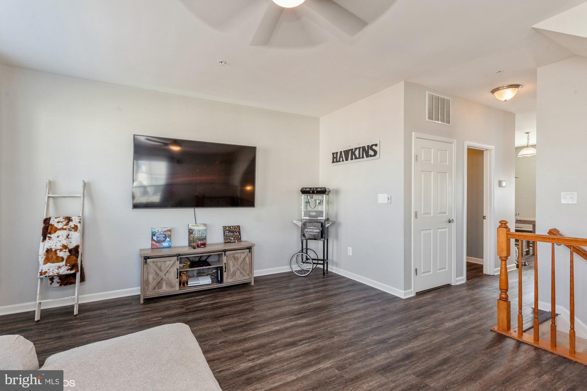 ELLENDALE - Residential