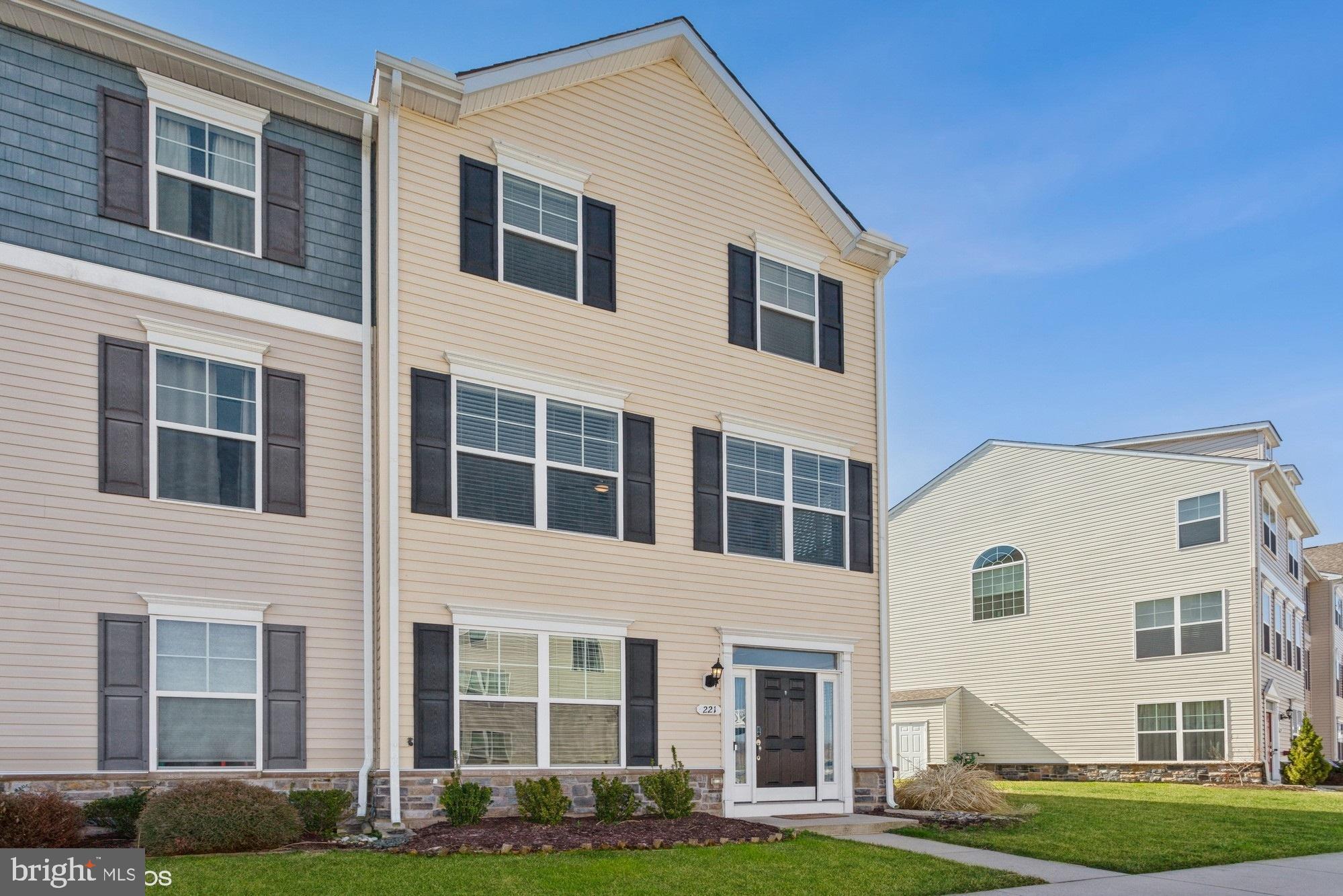 ELLENDALE - Residential