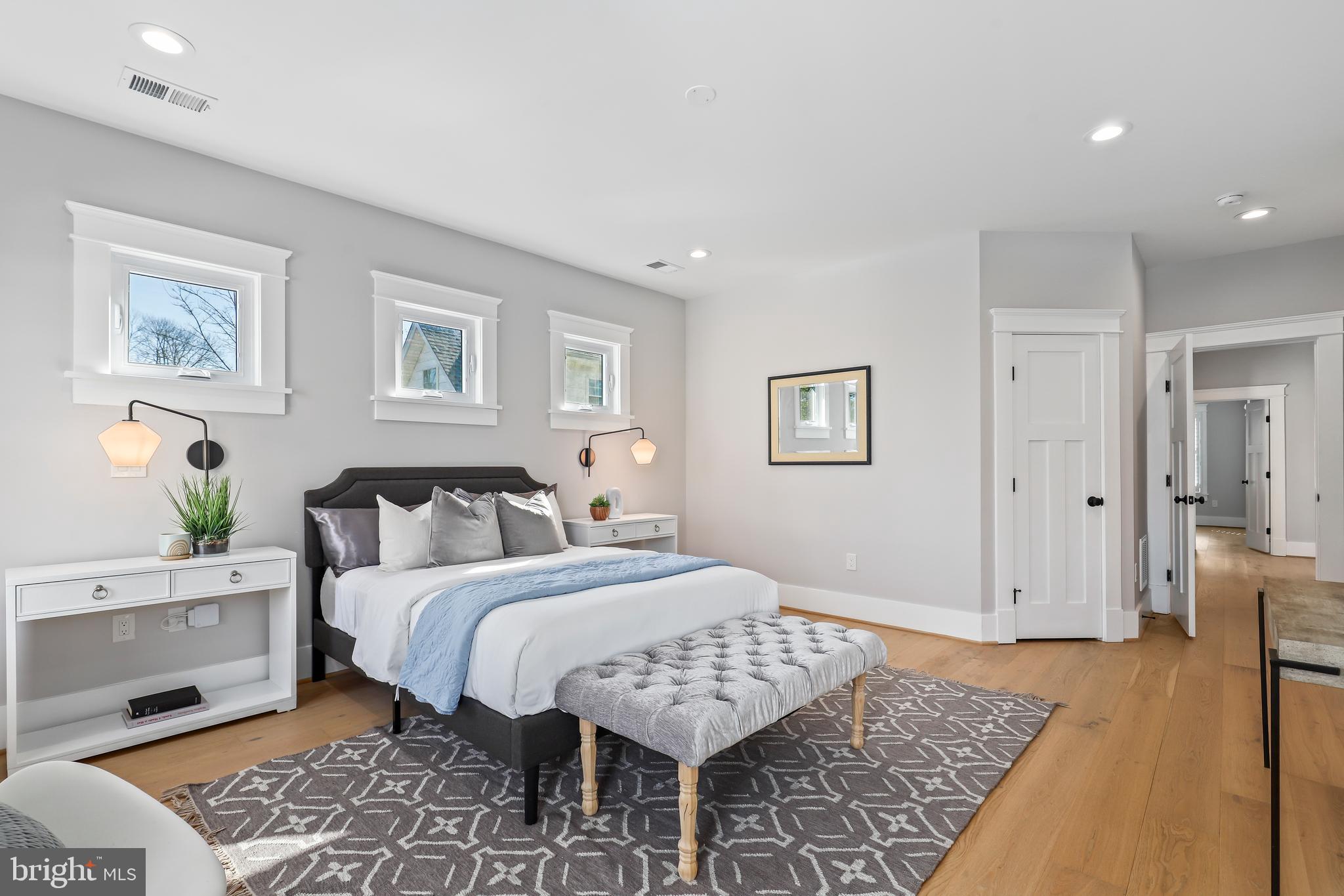 ROSEMONT - Residential