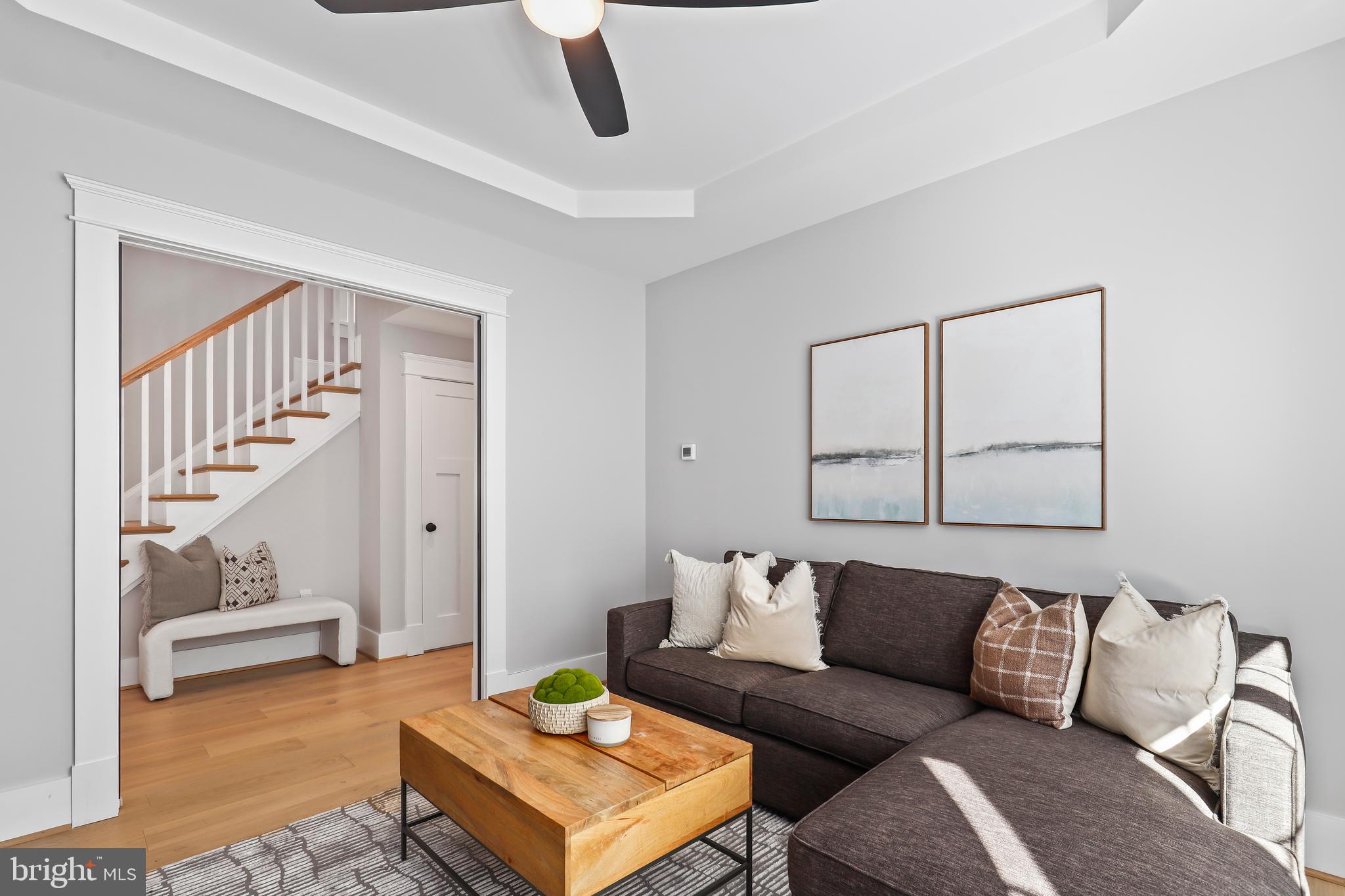 ROSEMONT - Residential