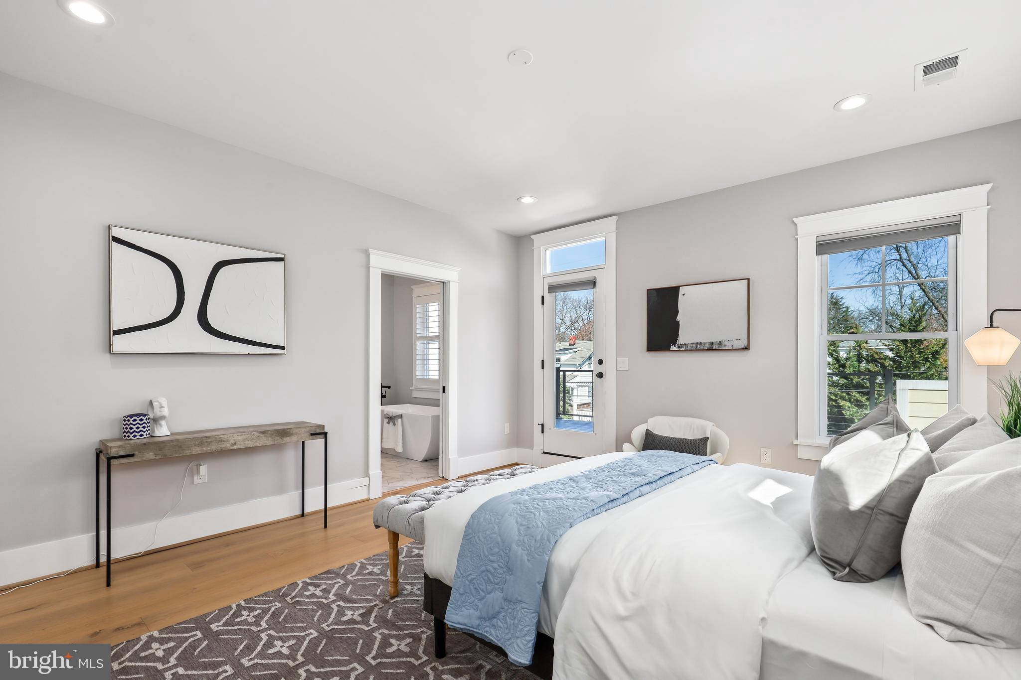 ROSEMONT - Residential