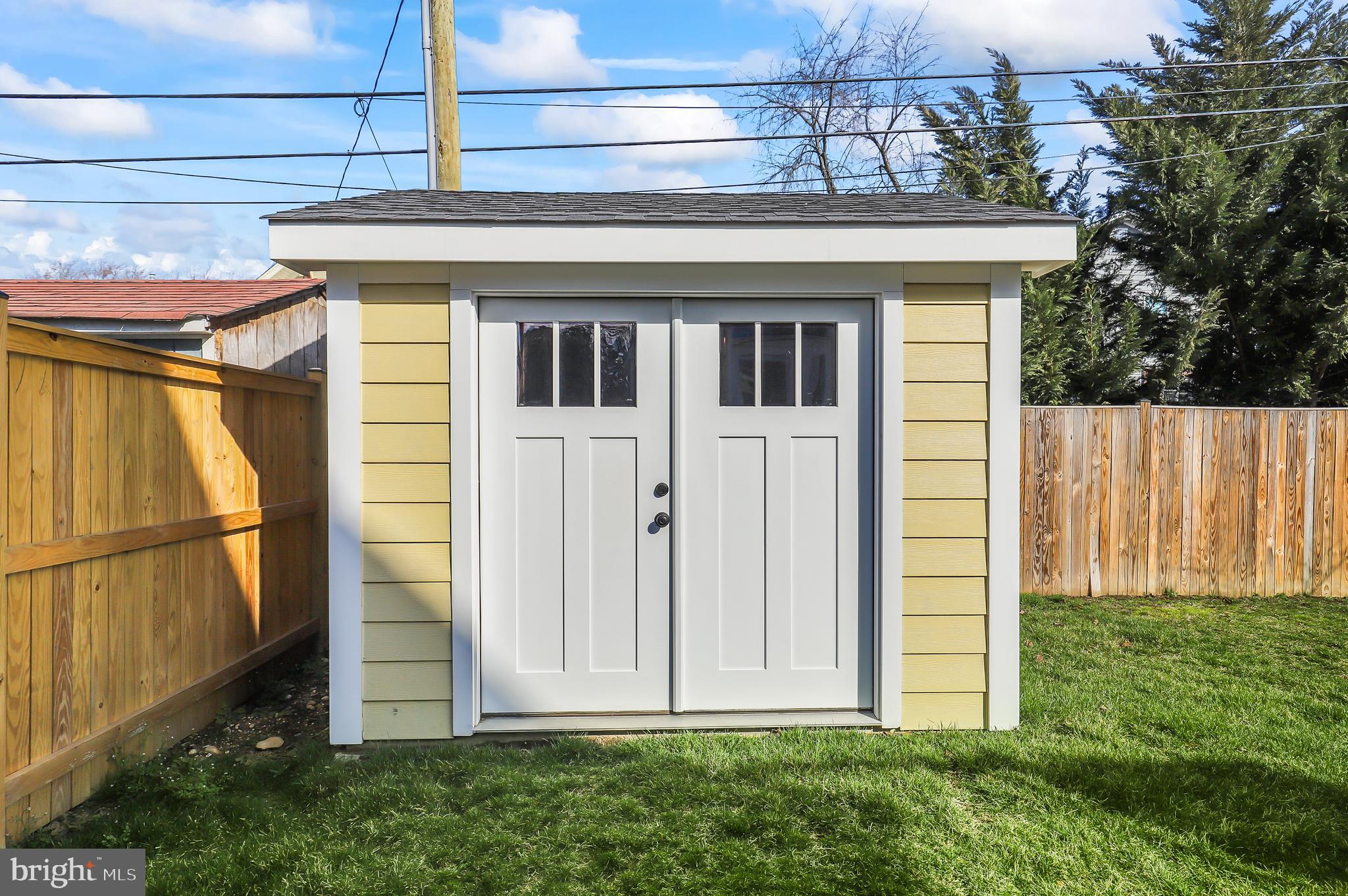 ROSEMONT - Residential