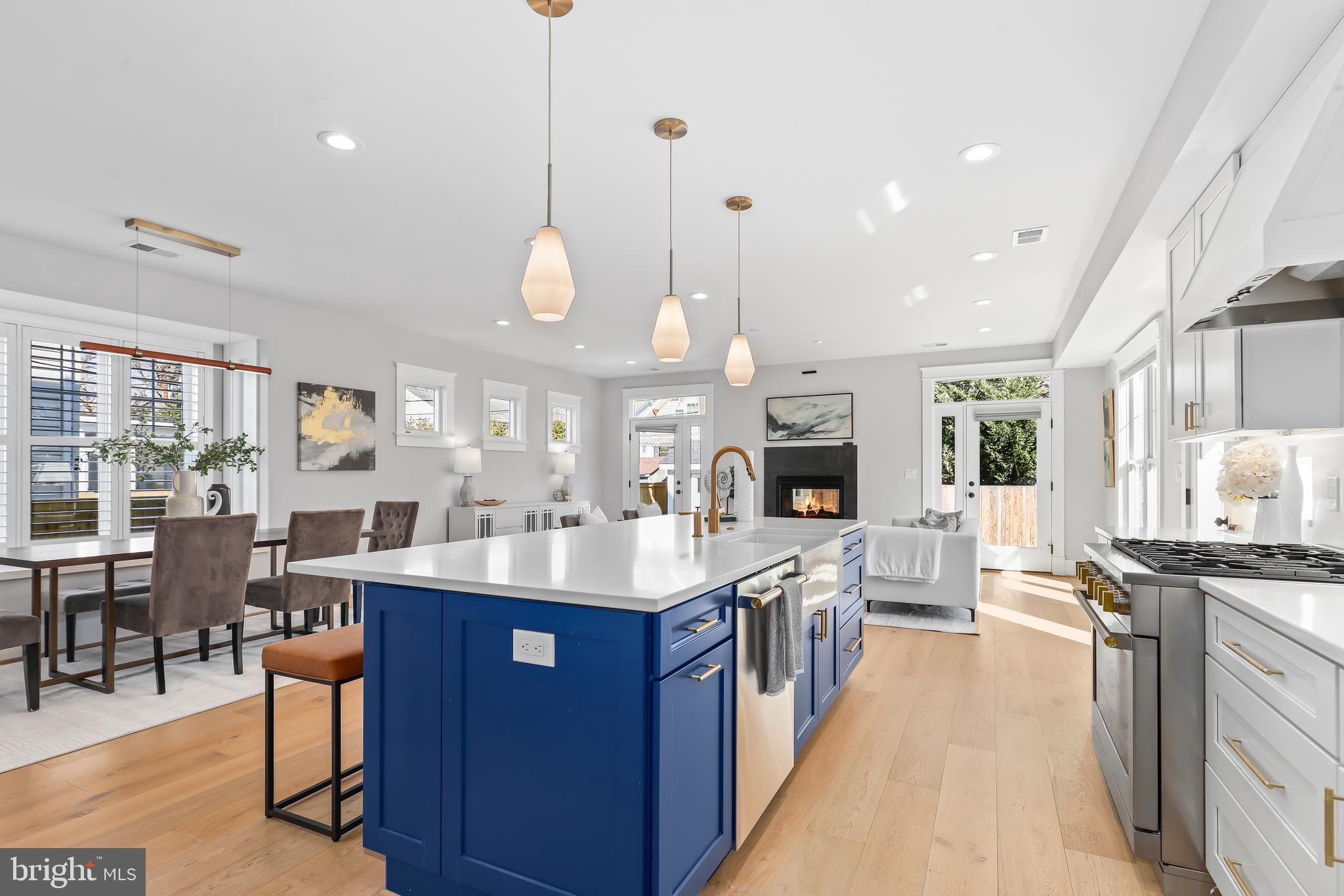 ROSEMONT - Residential