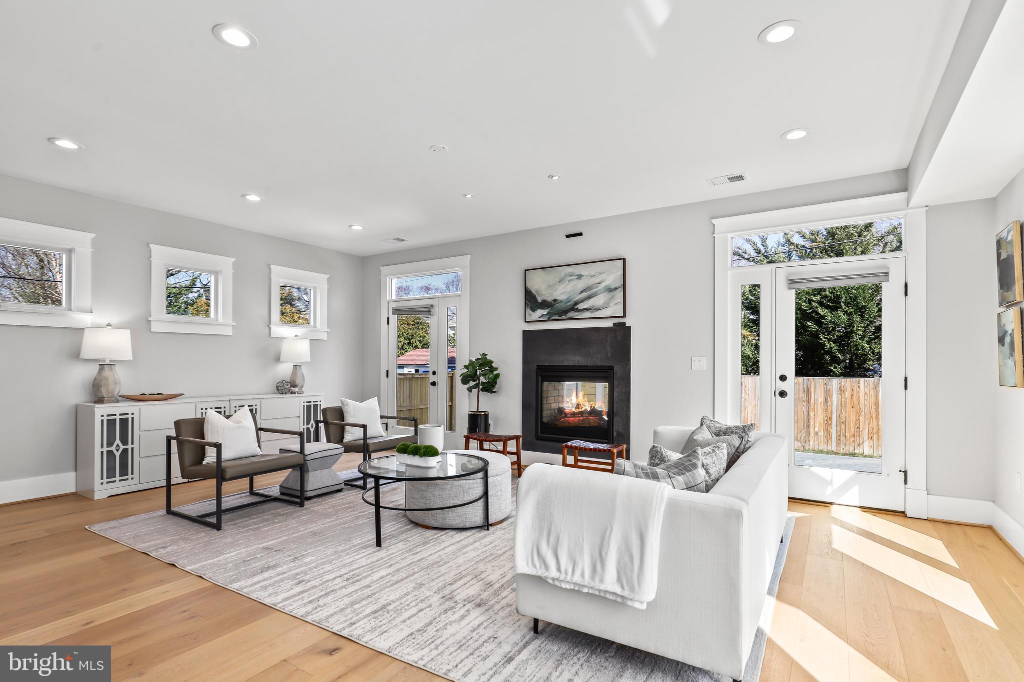 ROSEMONT - Residential