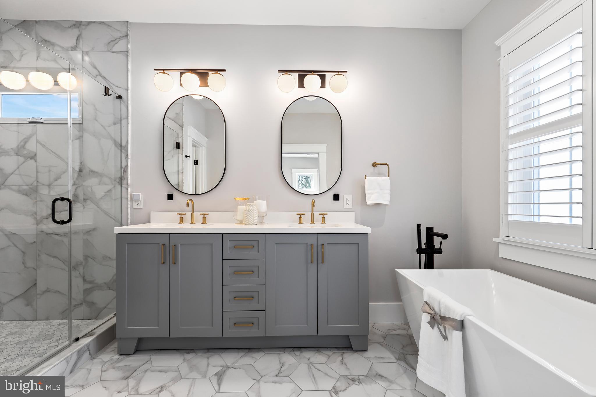 ROSEMONT - Residential